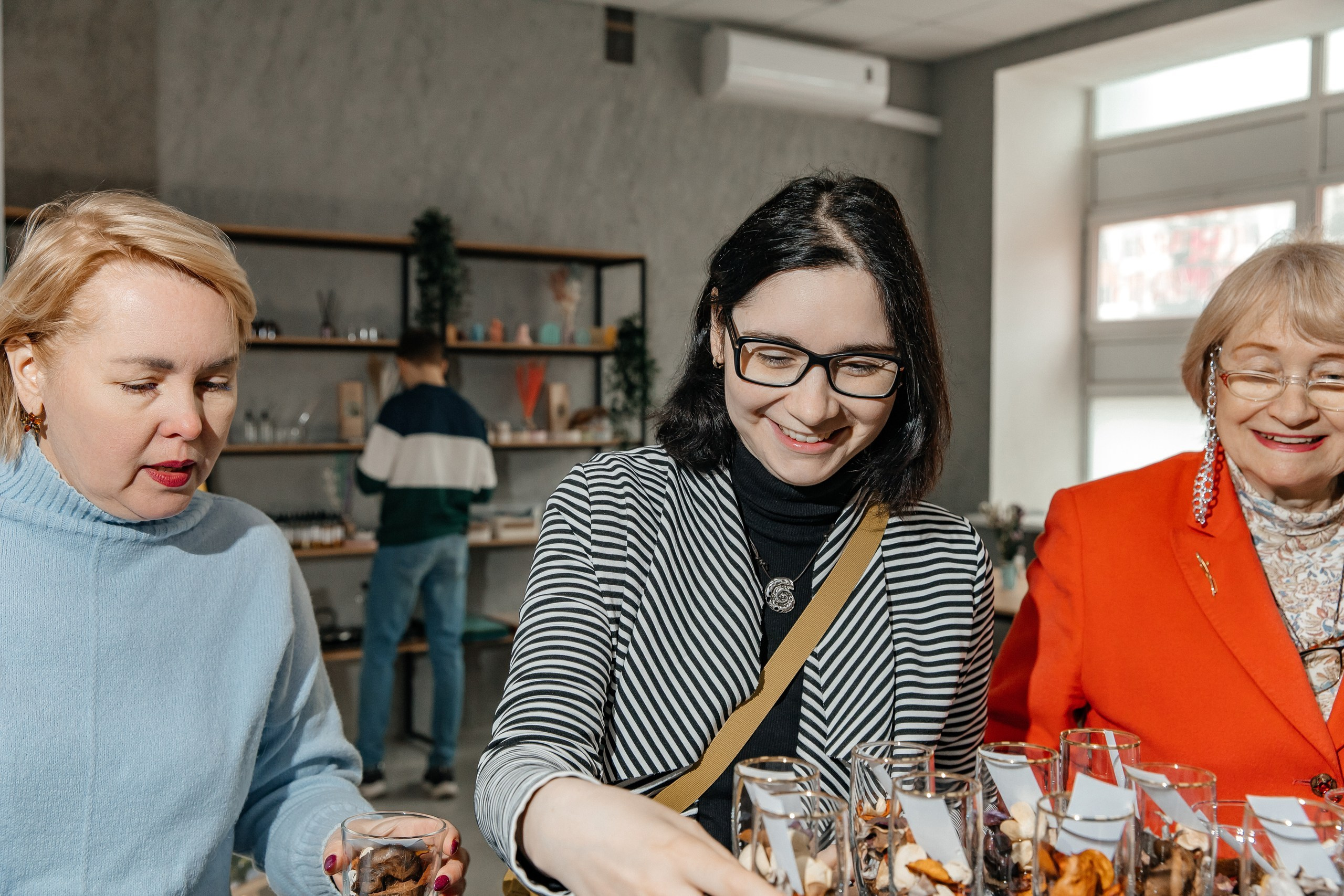 День открытых дверей в студии AROMALAGE — творчество и вдохновение