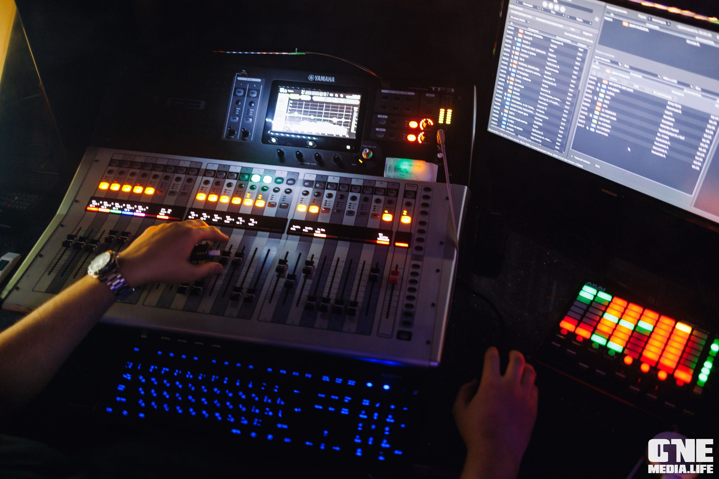 Фоторепортаж из караоке-клуба Эйфория. One Media Life: фоторепортажи, фотоотчеты с мероприятий и заведений