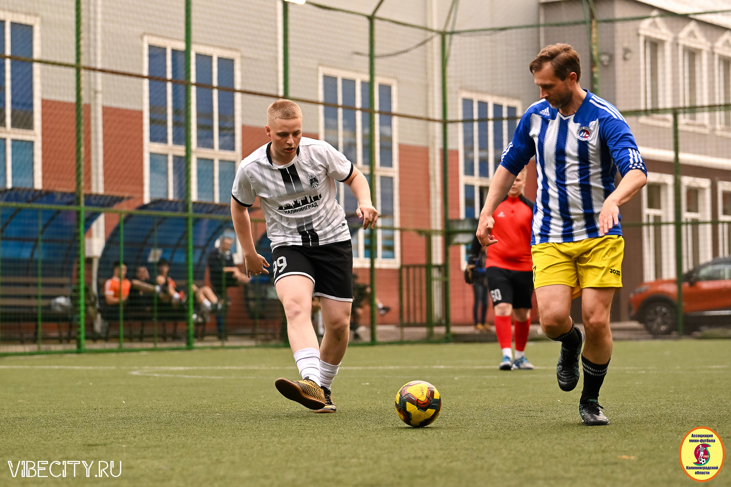 ИГРЫ МИНИ-ФУТБОЛЬНОЙ И КОРПОРАТИВНОЙ ЛИГИ. VIBECITY.RU Вайб Сити Ру Фоторепортажи Фотоотчеты Калининград