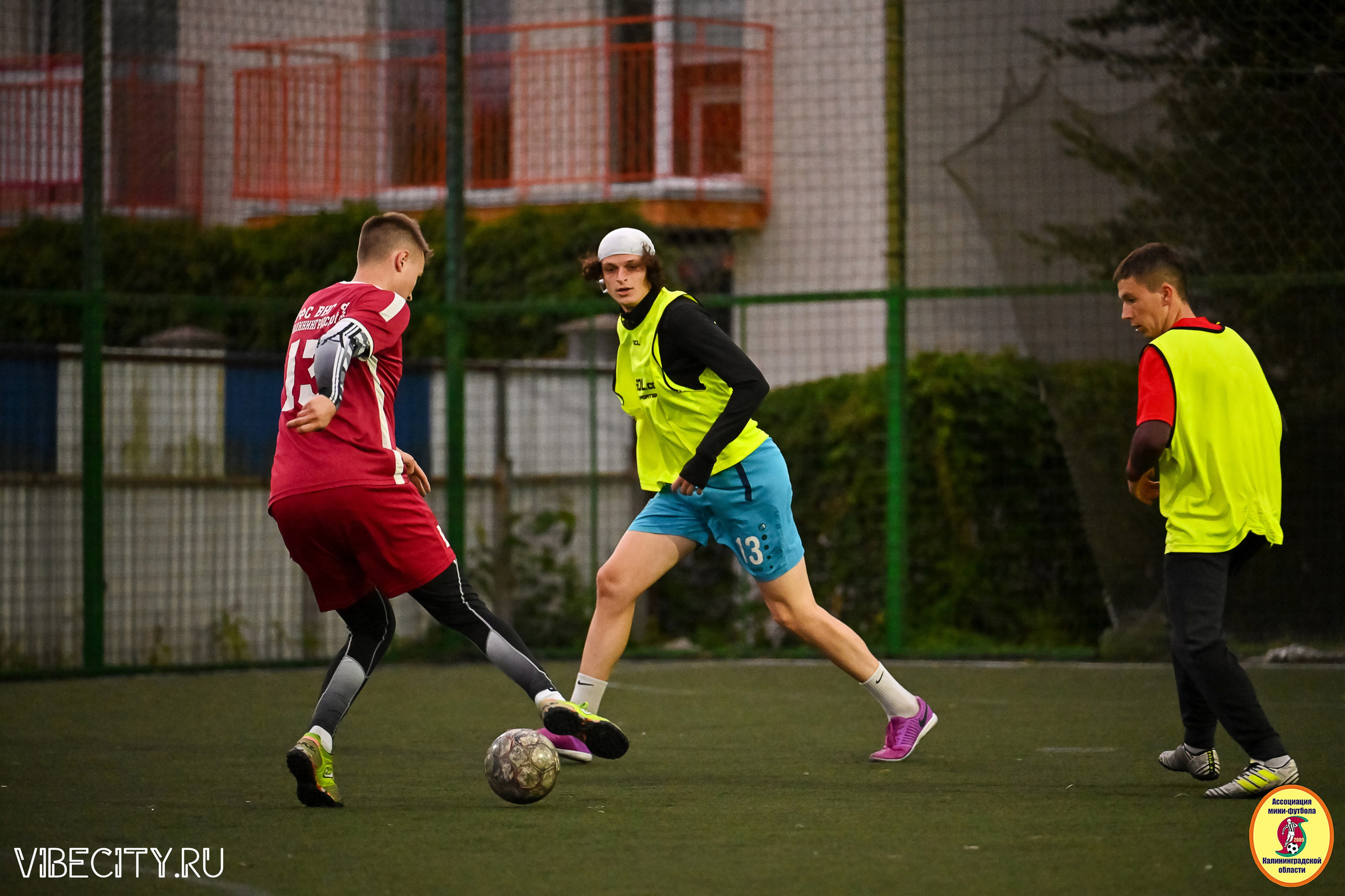 ИГРЫ МИНИ-ФУТБОЛЬНОЙ И КОРПОРАТИВНОЙ ЛИГИ. VIBECITY.RU Вайб Сити Ру Фоторепортажи Фотоотчеты Калининград