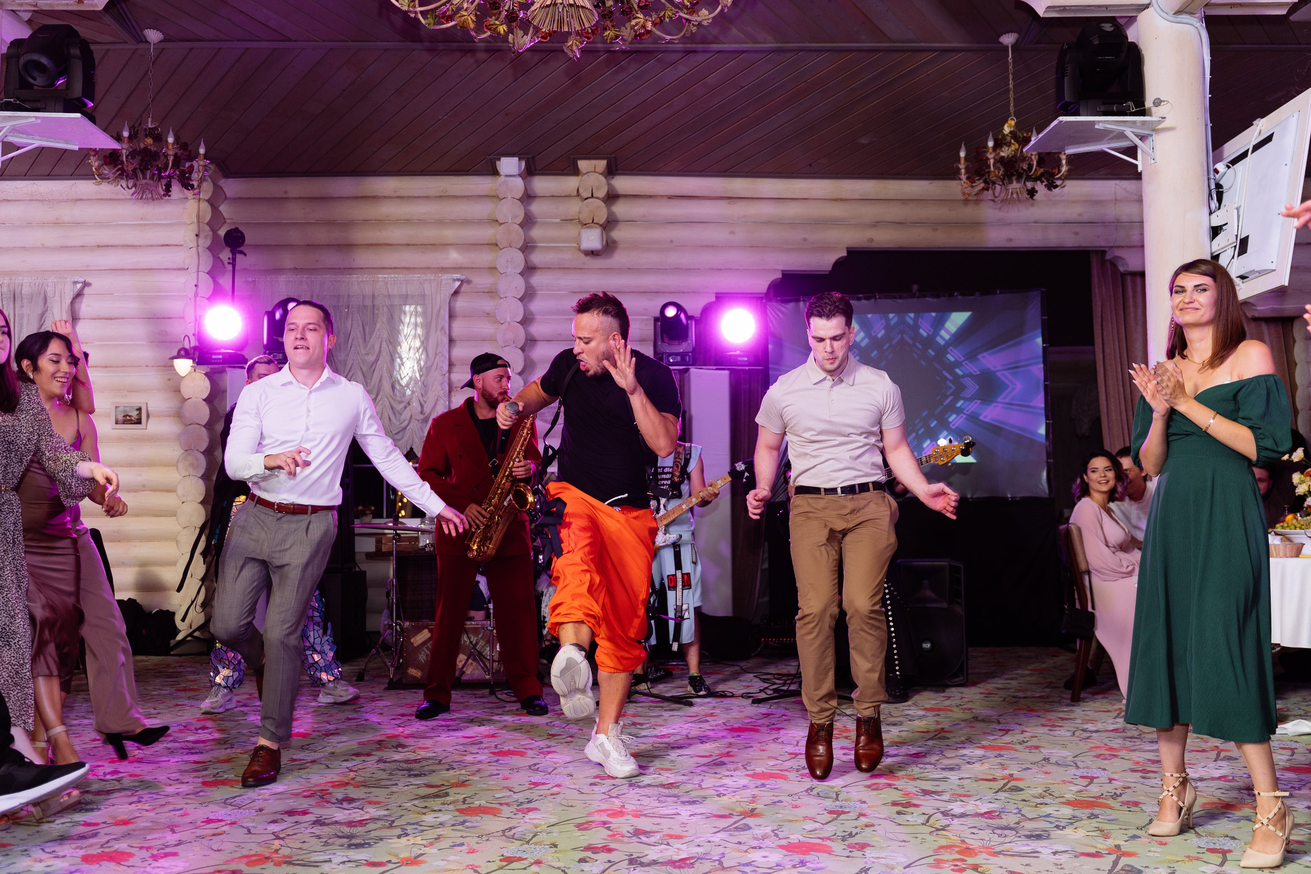 Свадьба Олега и Виктории в клубе «Ближняя дача»