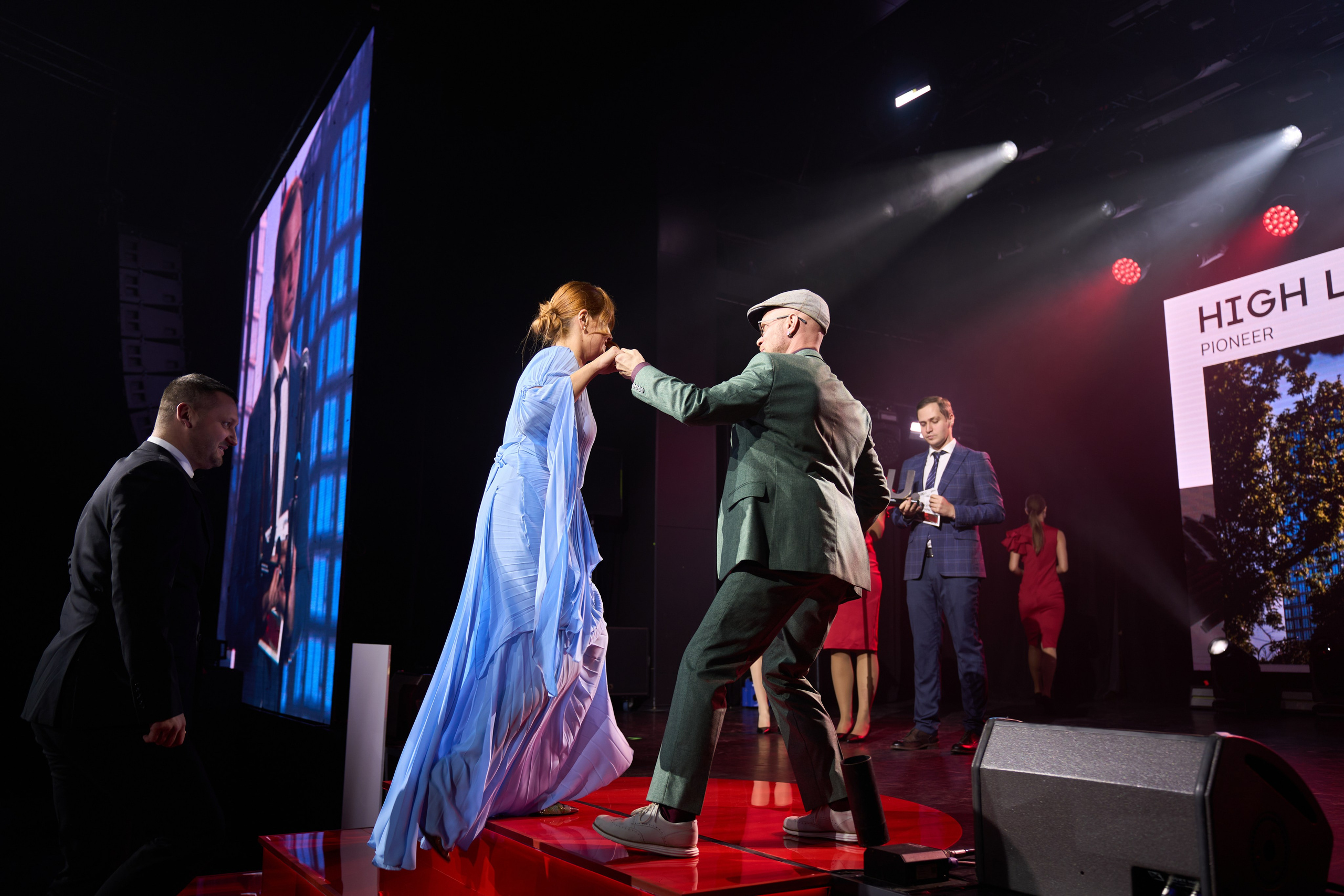 Премия URBAN. Репортажный фотограф в Москве Вадим Галанин