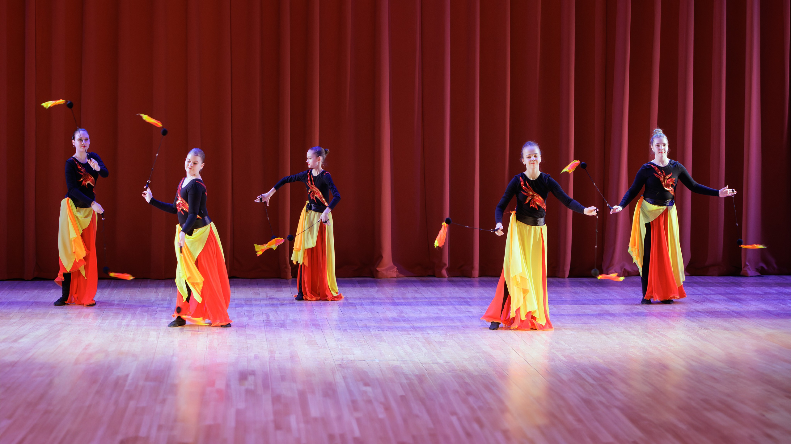 Всероссийский конкурс-фестиваль хореографического искусства «Кубок Легенды 2025». Выпускные альбомы и школьный фотограф в Подольске, Троицке, Щербинке, Москве и Московской области