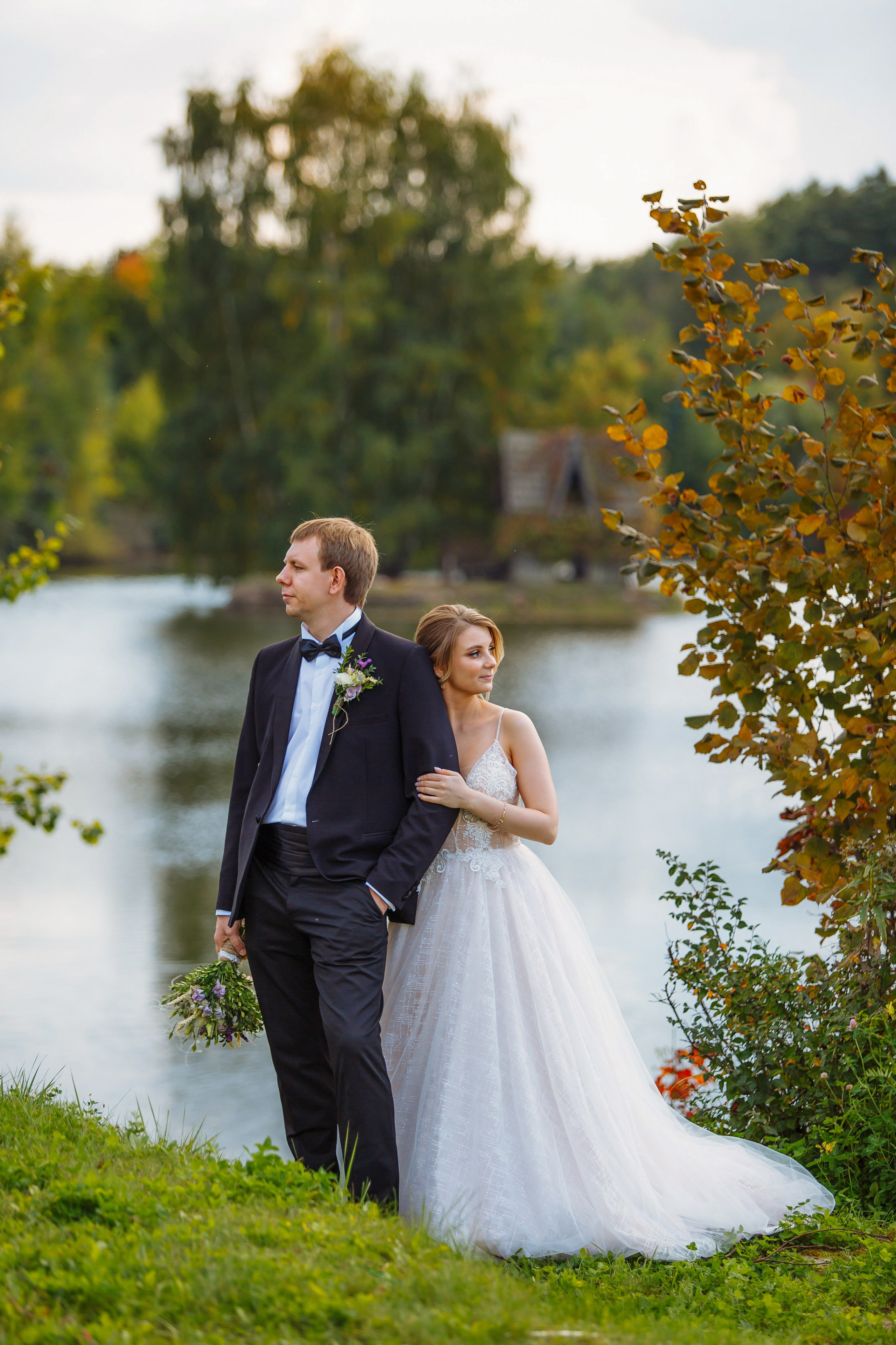 Свадебная фотосессия в парк отеле Креатово Раменское. Свадебный фотограф Москва и МО Сергей Киржаев
