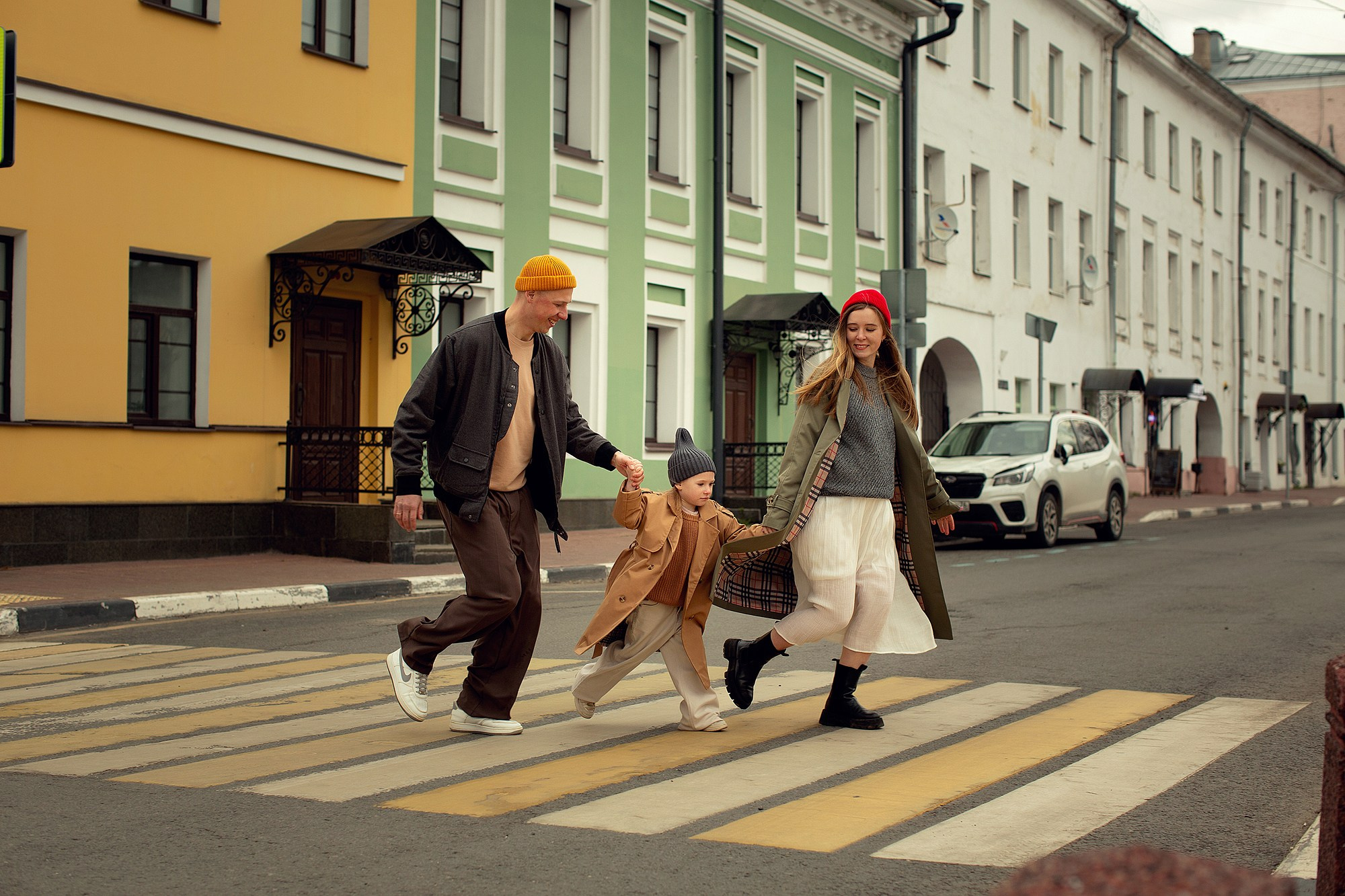Искренняя семейная фотоистория в цветущем саду. Tatyana Nadezhdina Family photographer