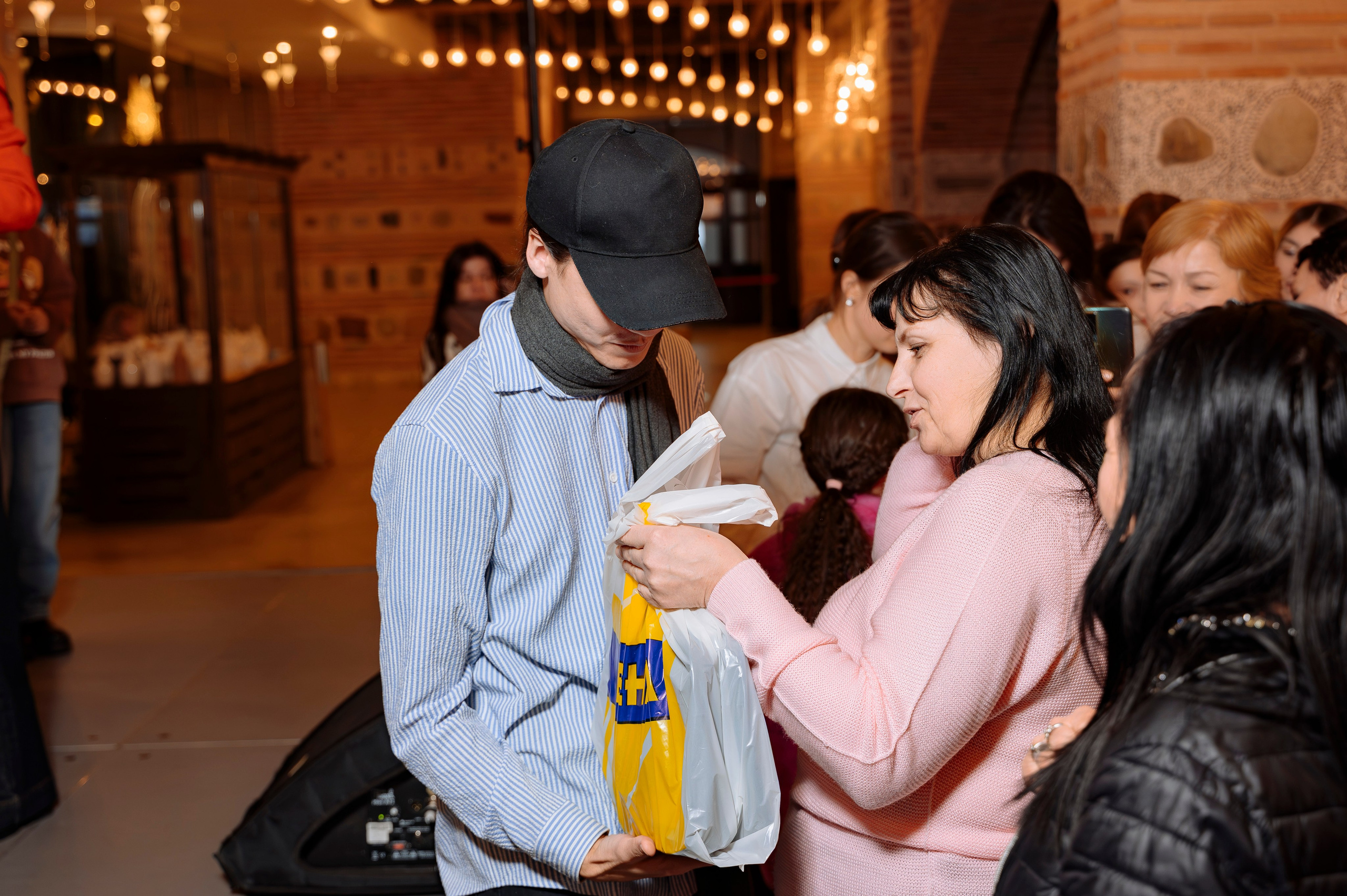 ФАН встреча участников проекта FACTOR.BY: Ибрагима Карасова и Шамхала Хачатуряна. Фотограф Беларусь — Ольга Шаповалова (Жардецкая)