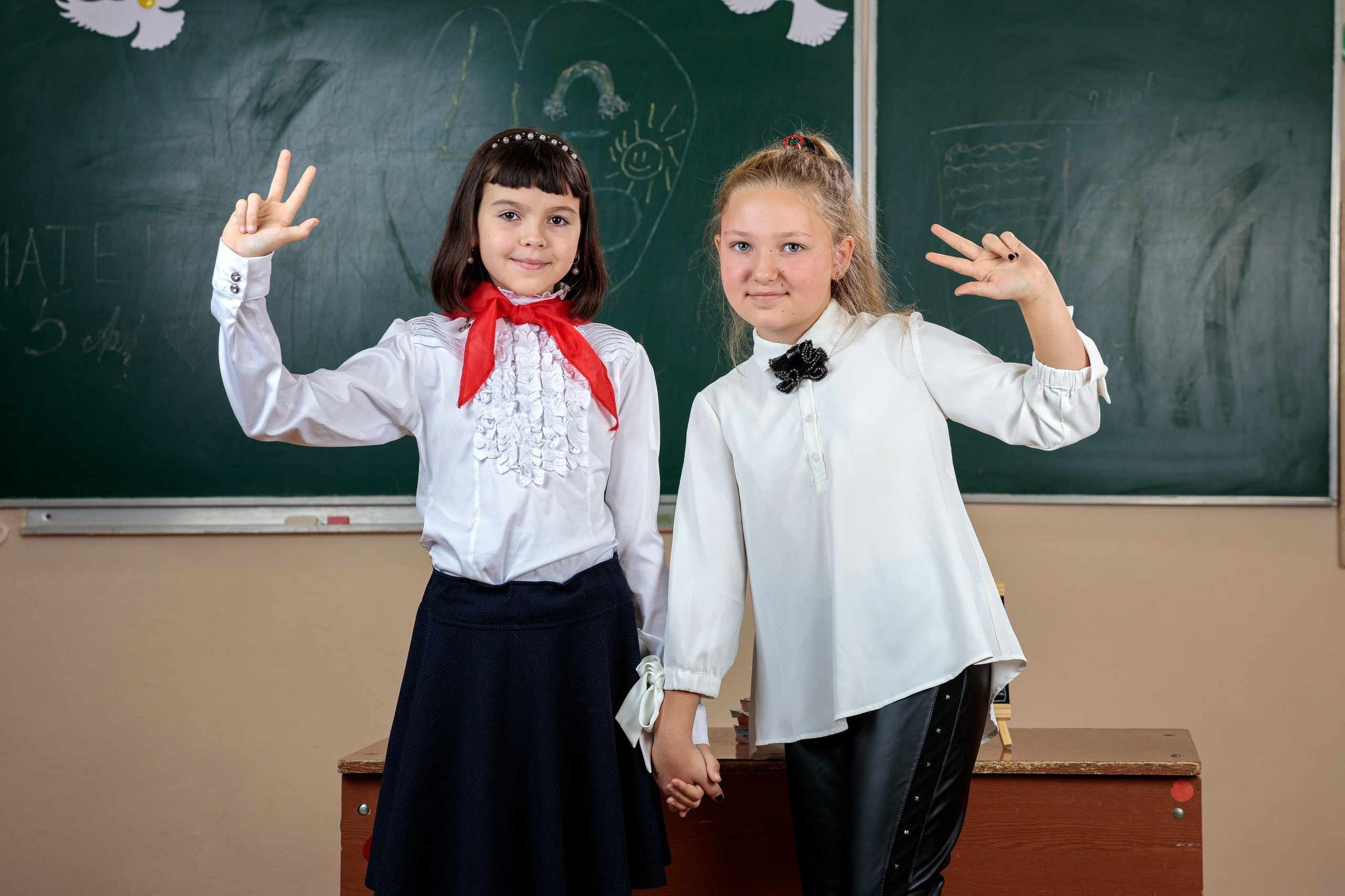 1 — 4 КЛАССЫ. Красивые выпускные альбомы в Орле