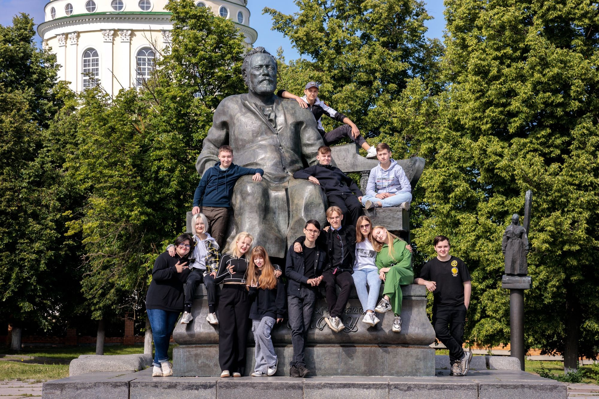 9 — 11 КЛАССЫ. Красивые выпускные альбомы в Орле