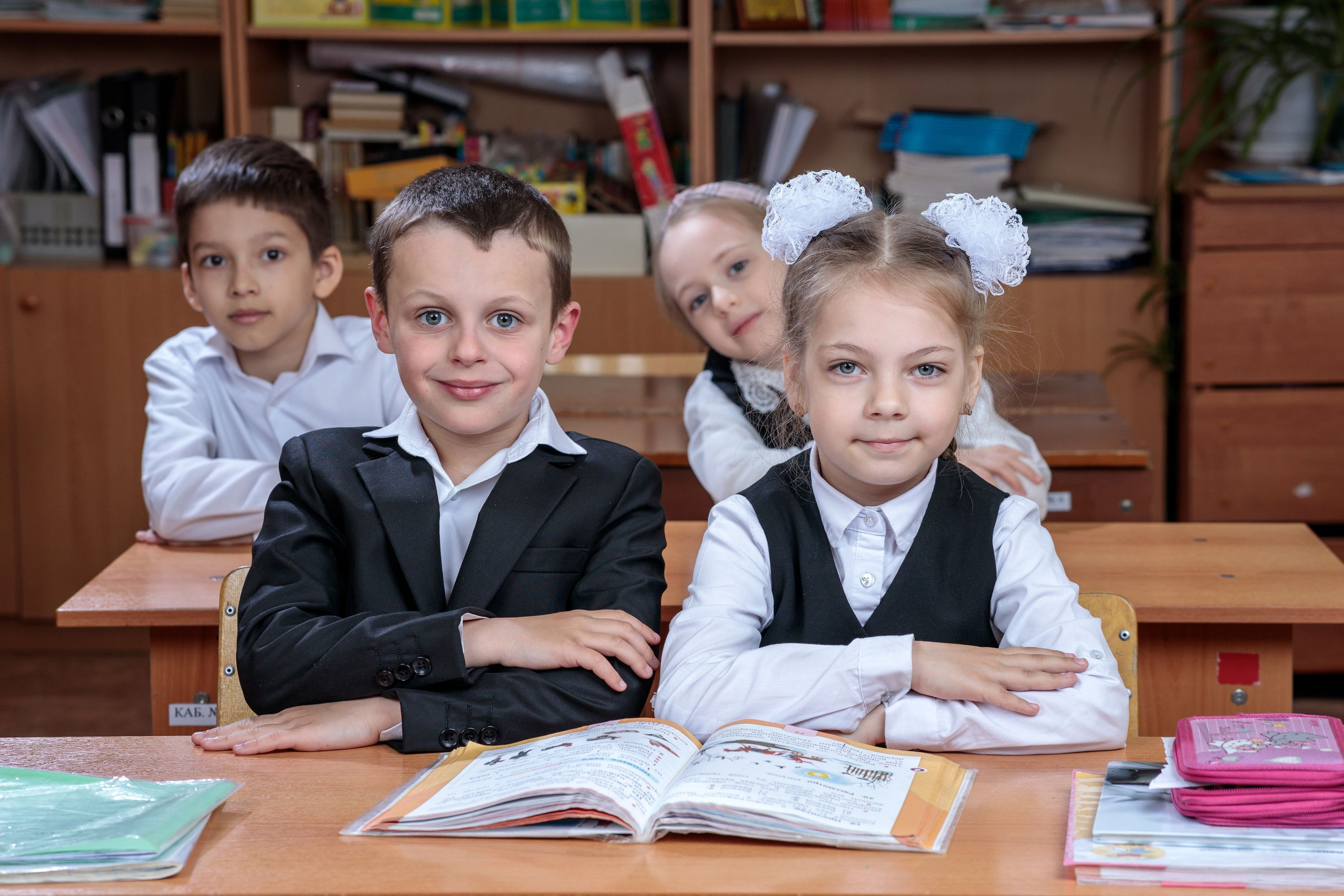 1 — 4 КЛАССЫ. Красивые выпускные альбомы в Орле