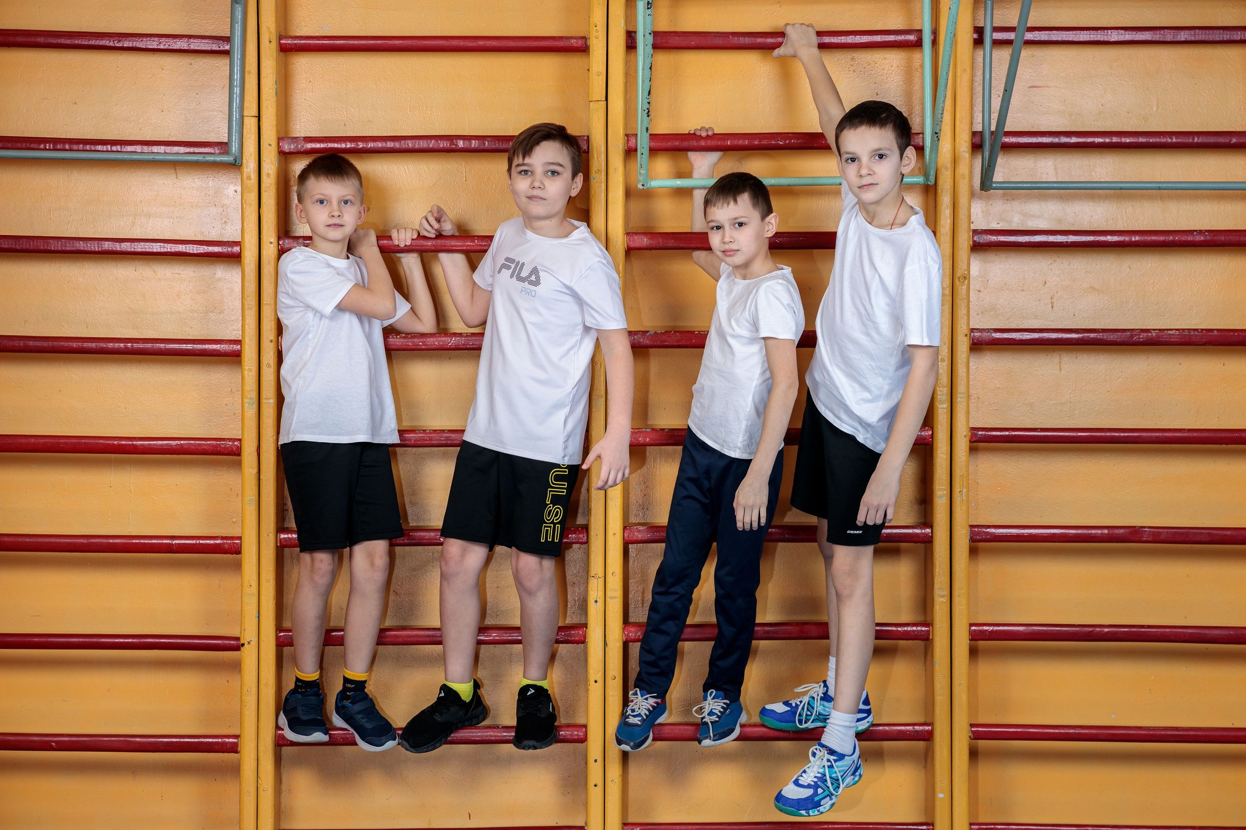 1 — 4 КЛАССЫ. Красивые выпускные альбомы в Орле