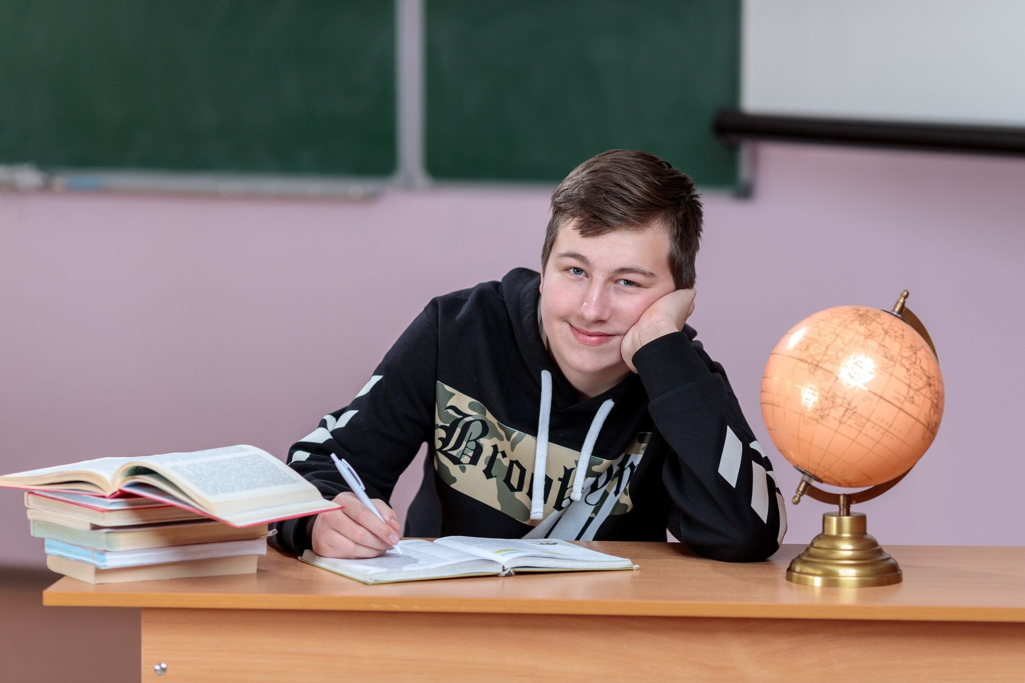 9 — 11 КЛАССЫ. Красивые выпускные альбомы в Орле