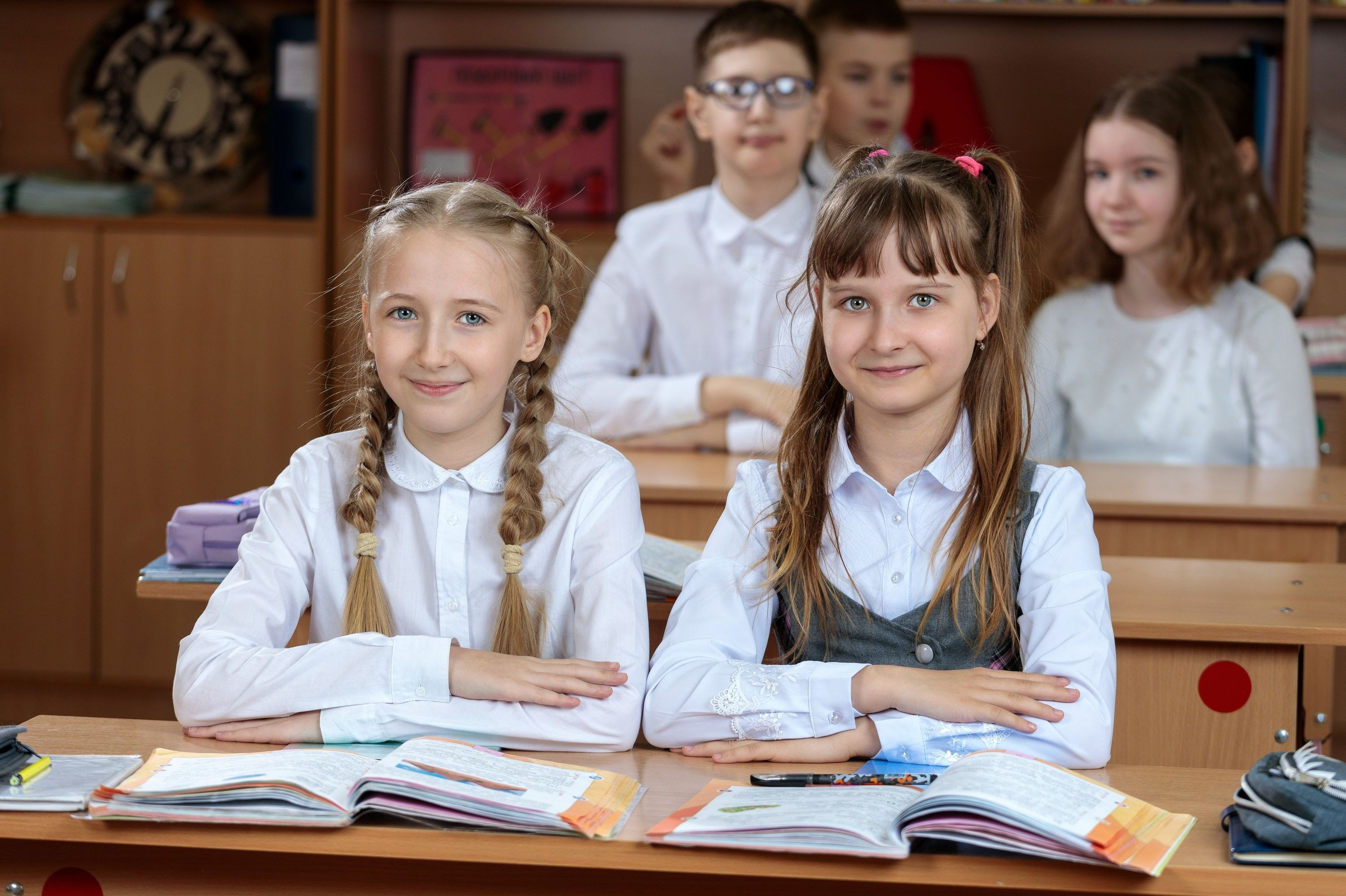 1 — 4 КЛАССЫ. Красивые выпускные альбомы в Орле