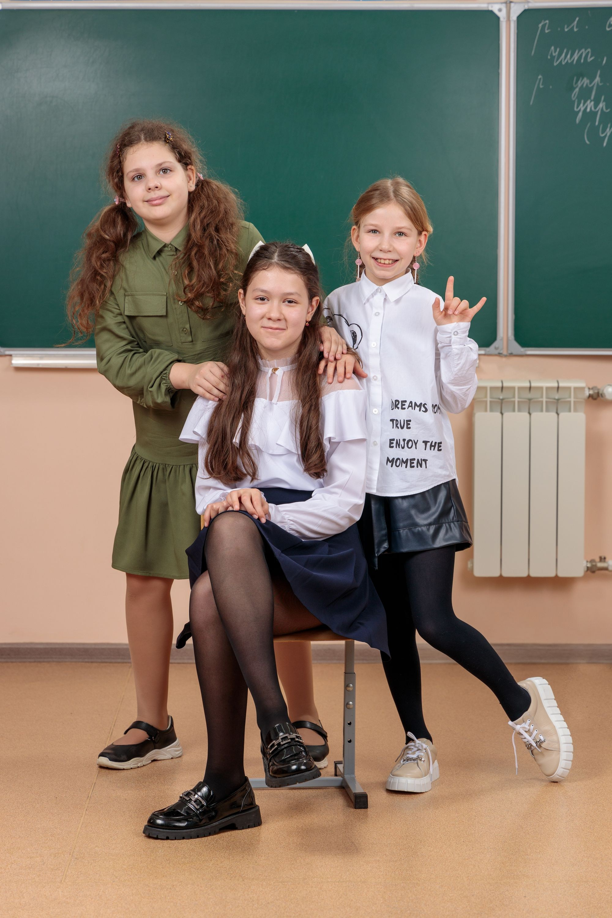 1 — 4 КЛАССЫ. Красивые выпускные альбомы в Орле