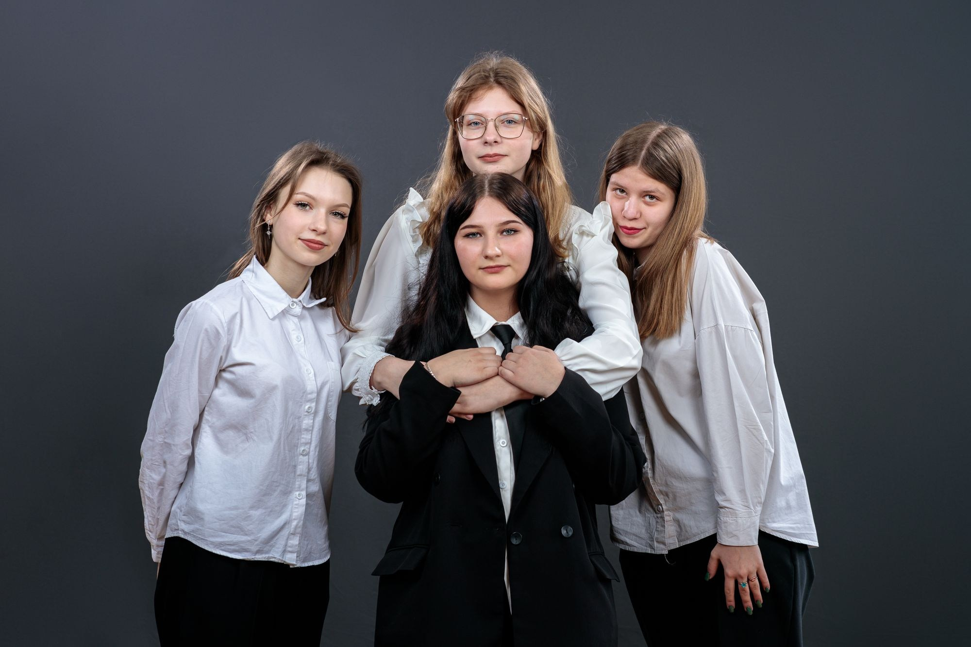 9 — 11 КЛАССЫ. Красивые выпускные альбомы в Орле