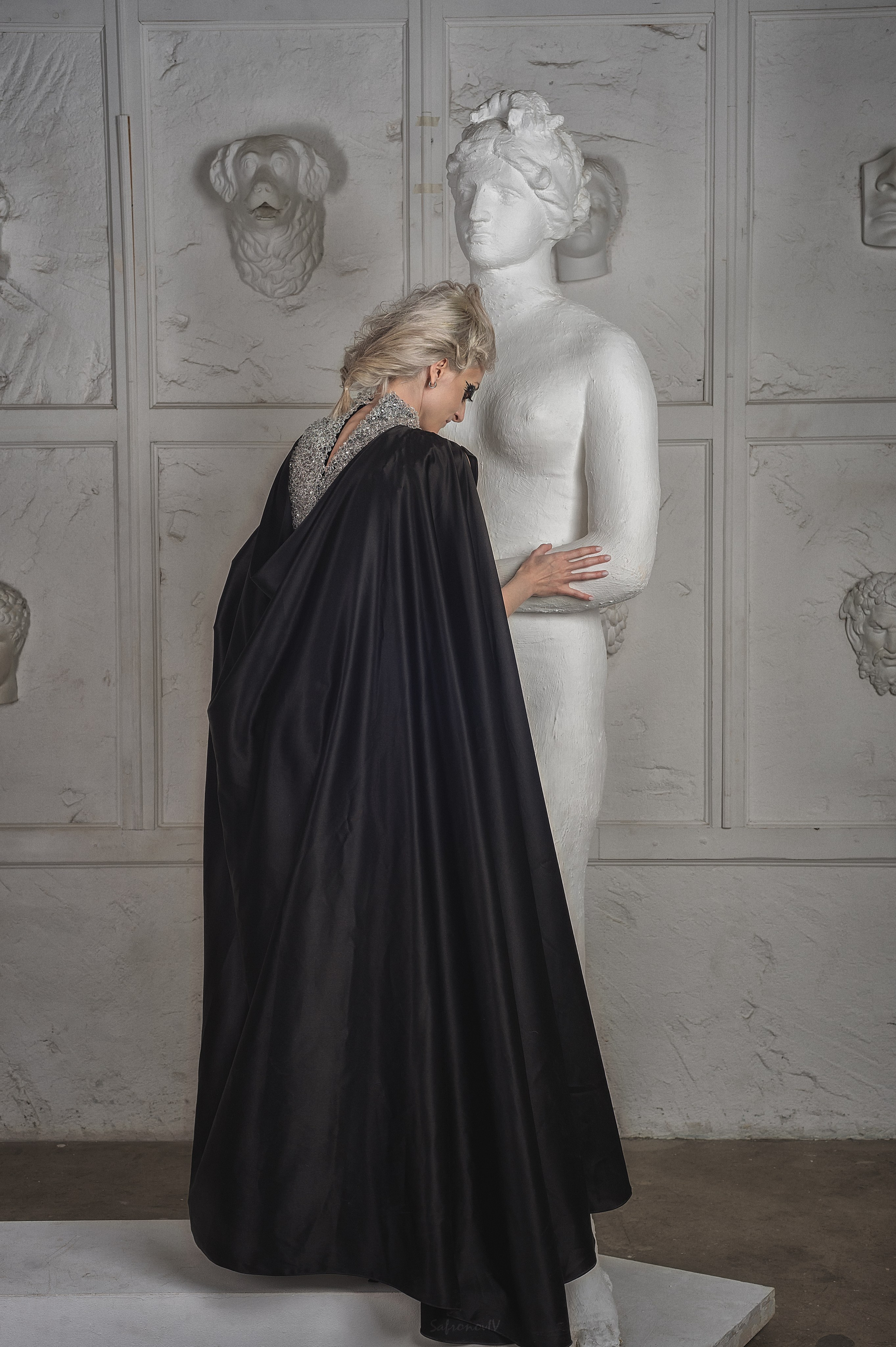 Костюм Плащ-Боди