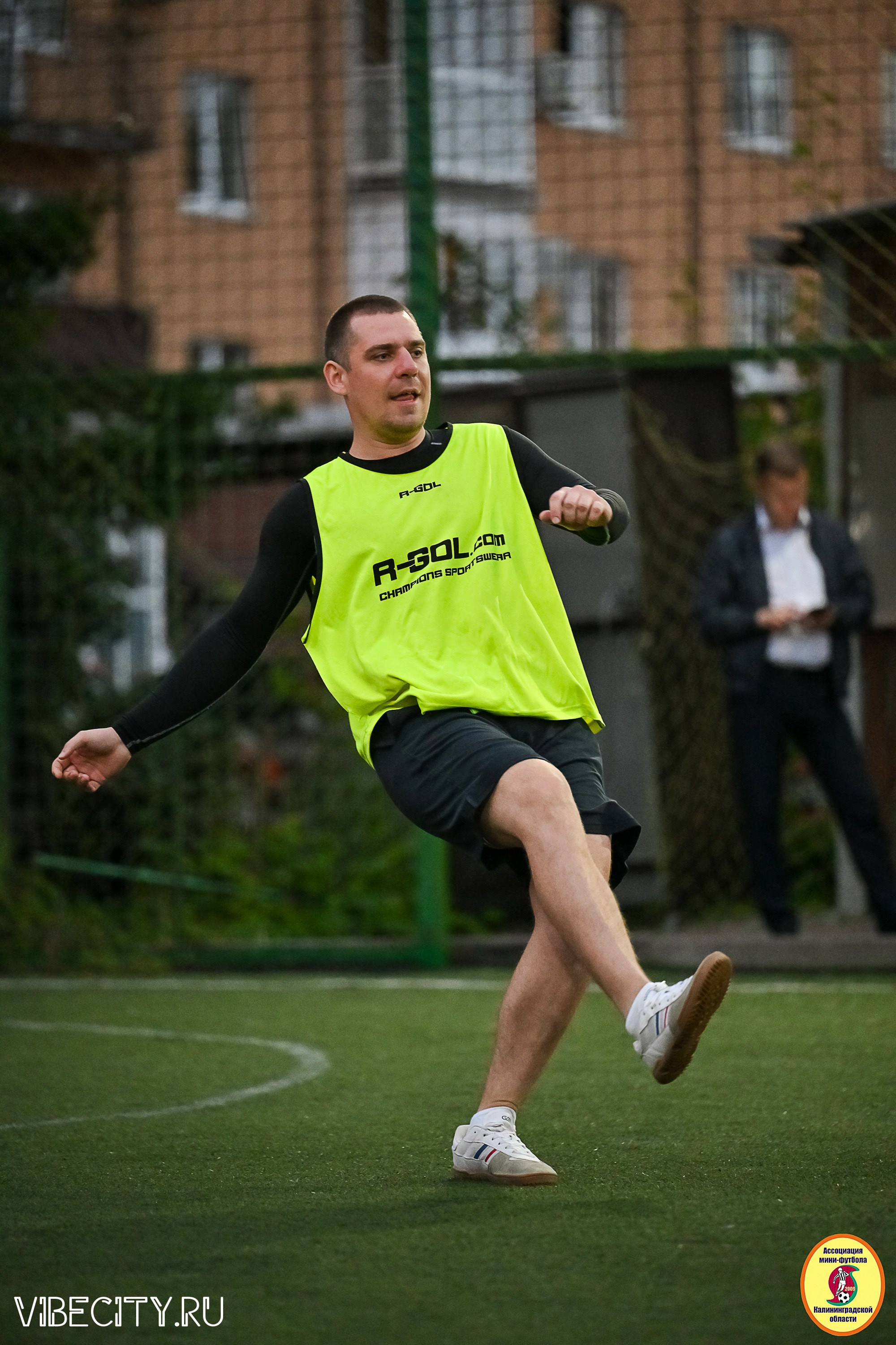 ИГРЫ МИНИ-ФУТБОЛЬНОЙ И КОРПОРАТИВНОЙ ЛИГИ. VIBECITY.RU Вайб Сити Ру Фоторепортажи Фотоотчеты Калининград