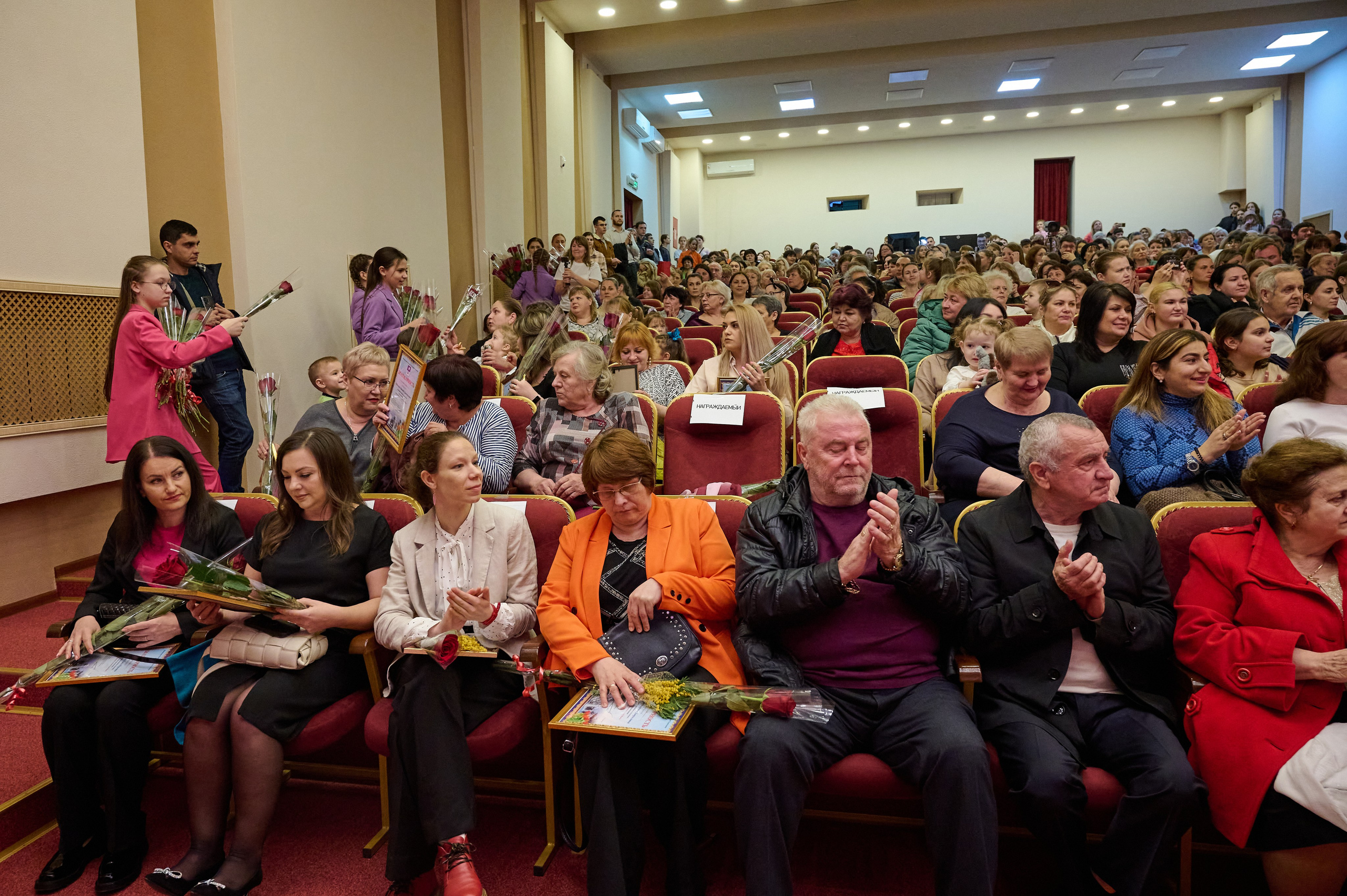 8 марта Кабардинка. Жизнь курорта Кабардинка в фотографиях