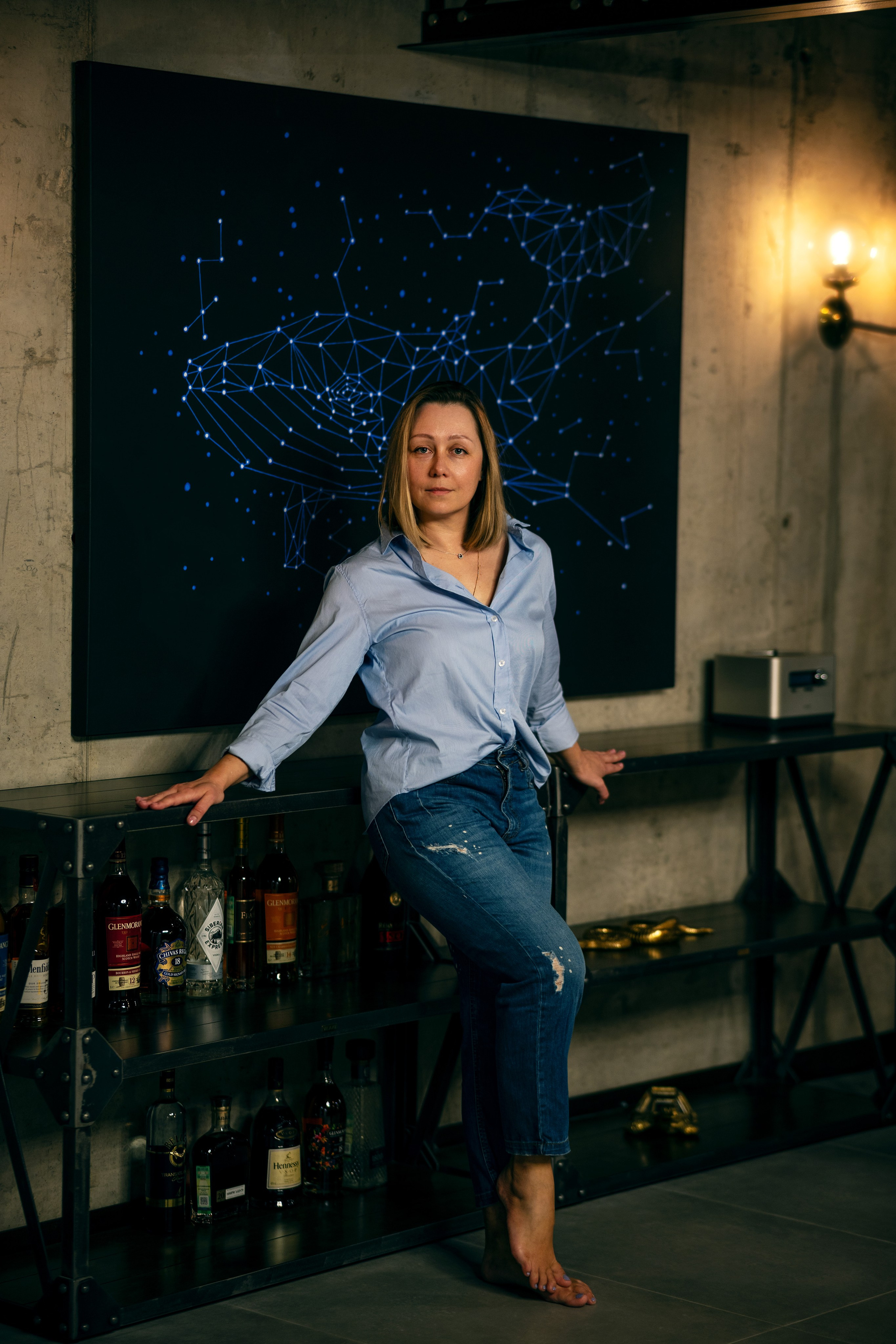 Фото в мастерской художника