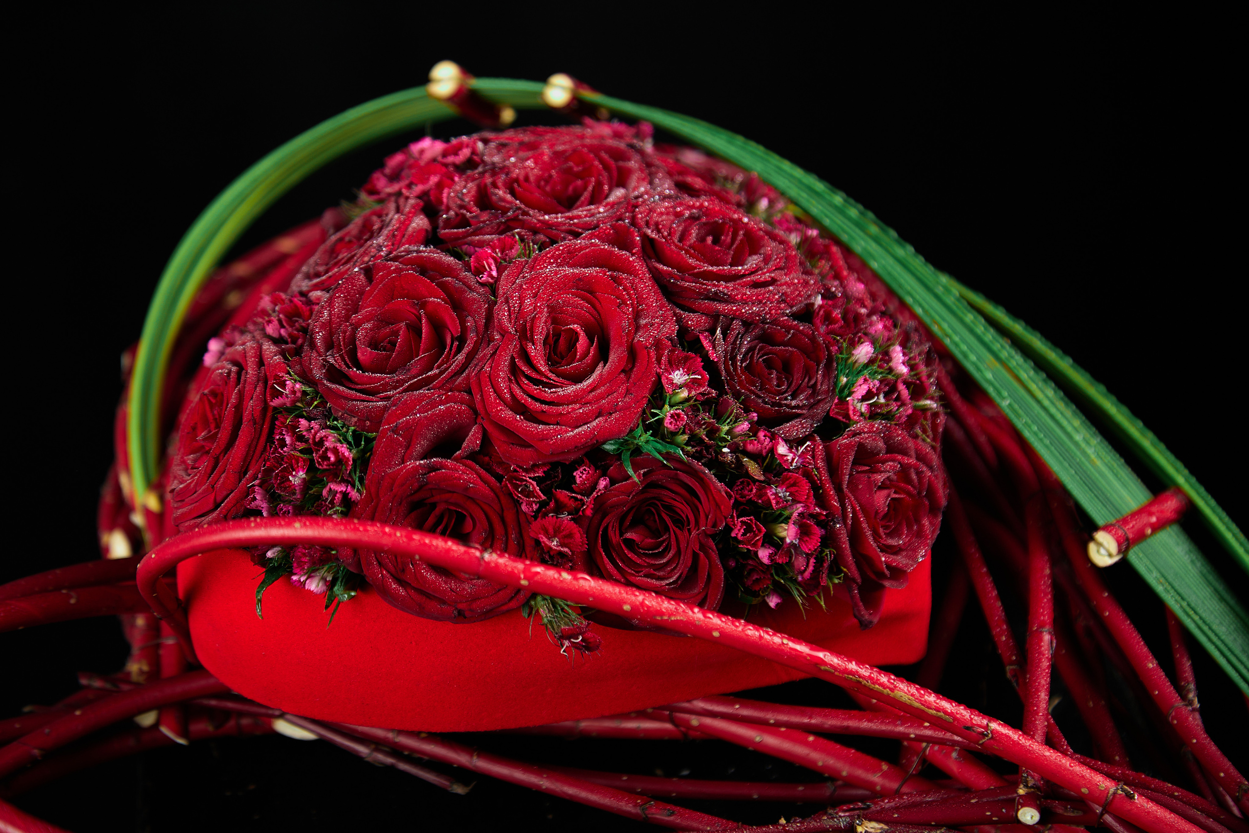 Сердца в флористике. Maria Poleshchuk, commercial photographer in Sydney