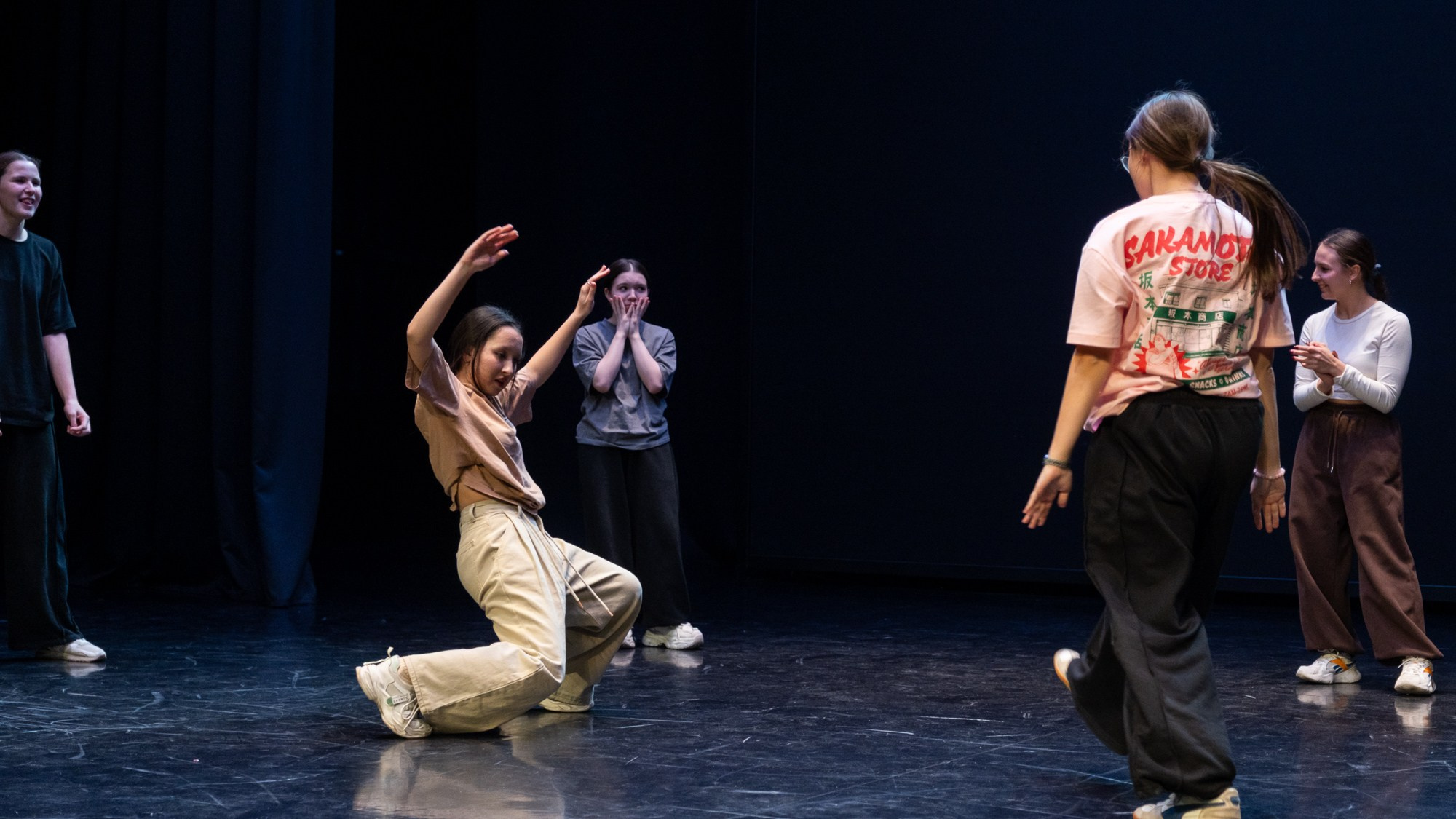 Конкурс солистов и балетмейстерских работ «Руки ногИ». Репортажный фотограф в Казани Павел Серпокрылов