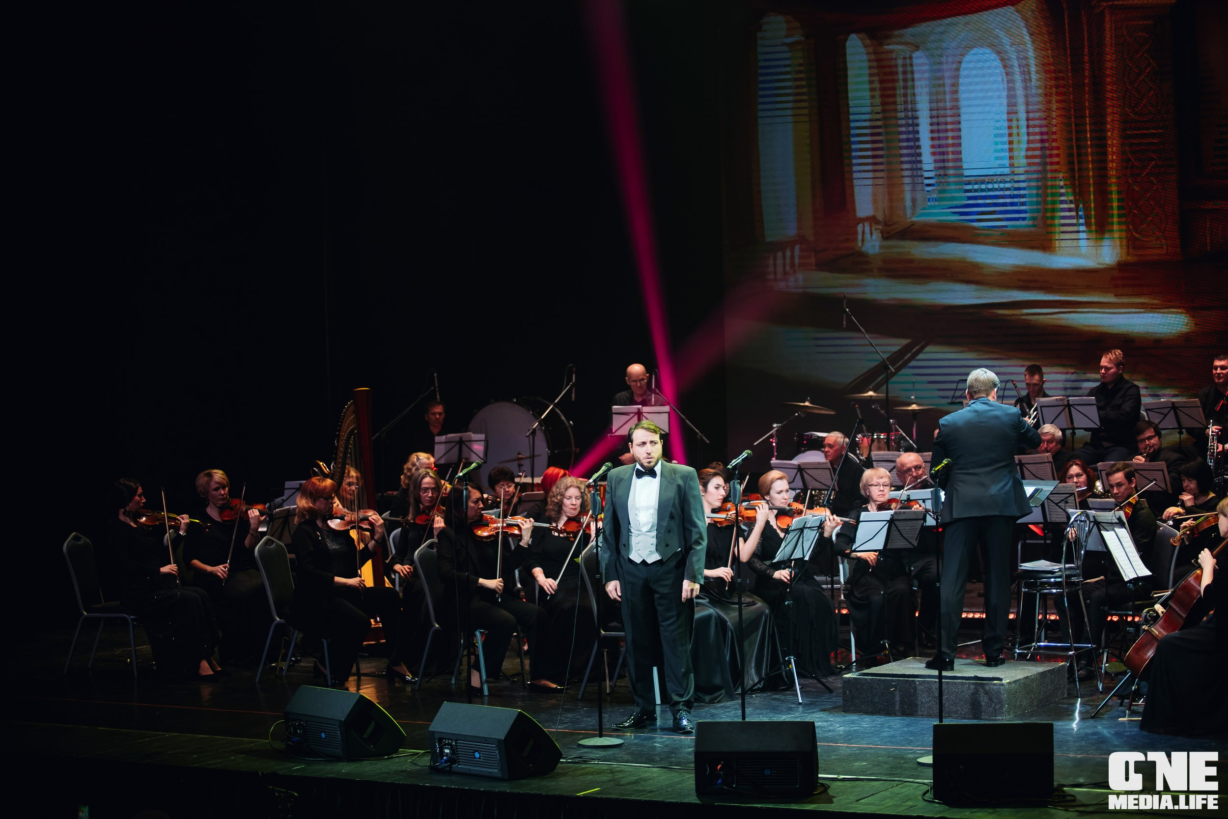 Концерт 8 марта в Янтарь холл. One Media Life: фоторепортажи, фотоотчеты с мероприятий и заведений