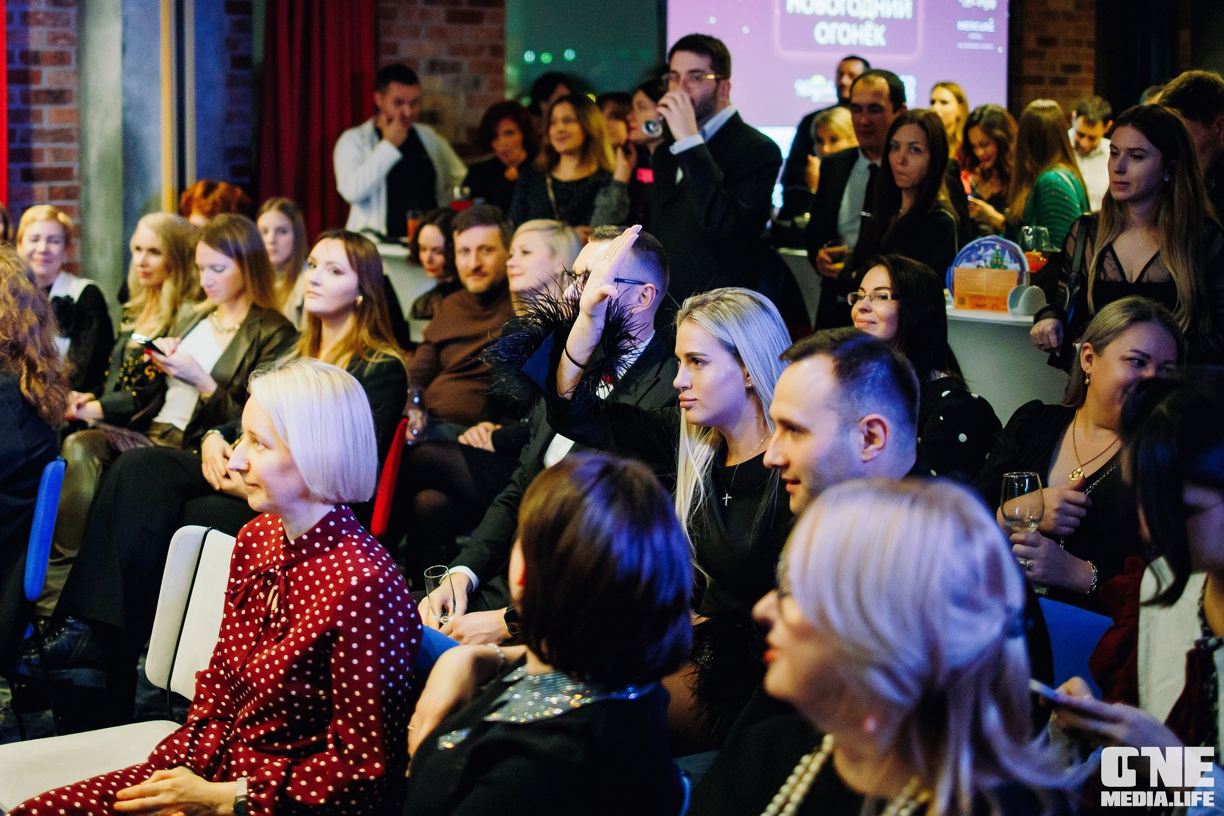 Новогодний Огонёк от Верю в Чудо. One Media Life: фоторепортажи, фотоотчеты с мероприятий и заведений