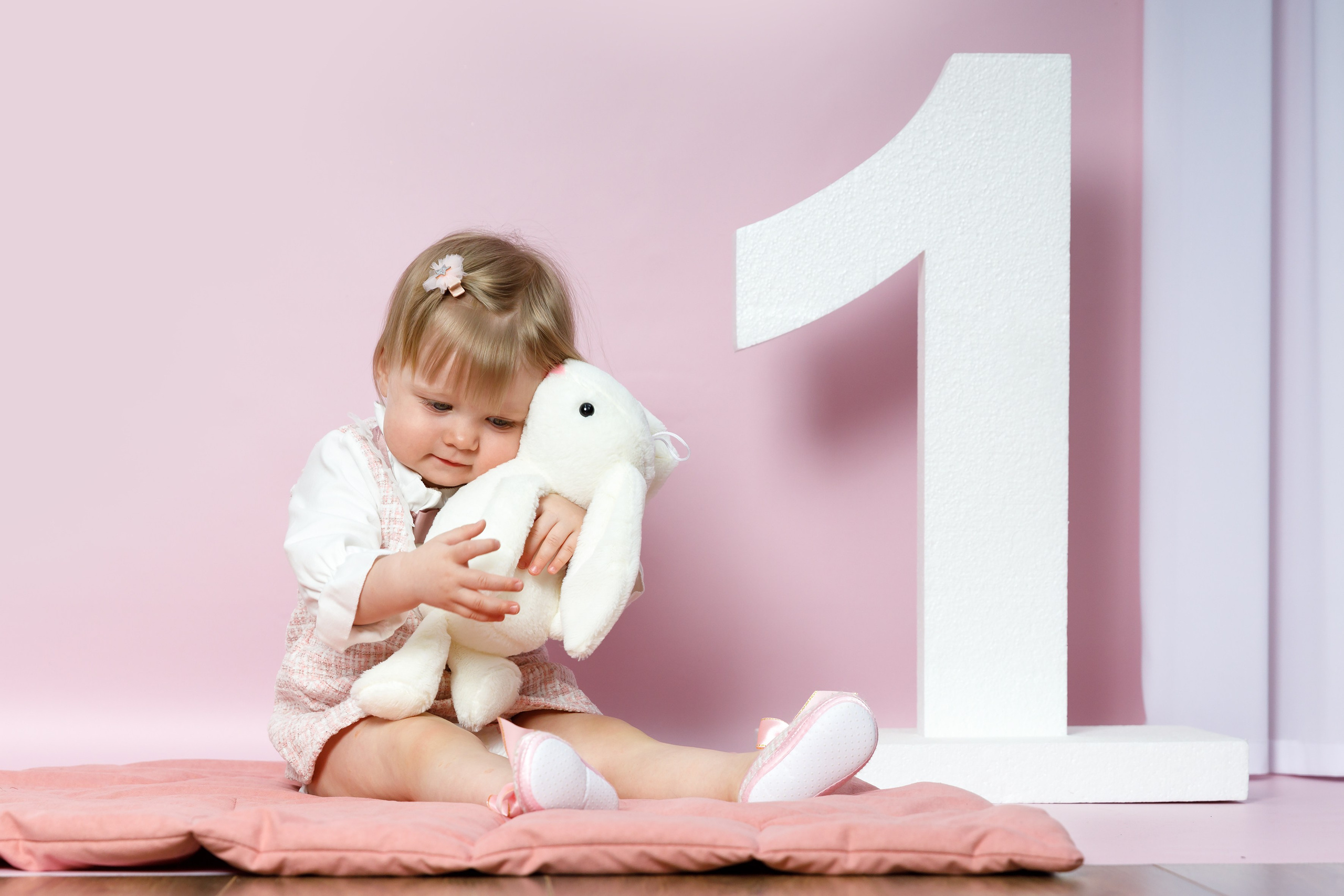 Фотосессия на годовасие. Фотограф Анна Телекаева, выпускные альбомы, семейные и репортажные съемки в Омске