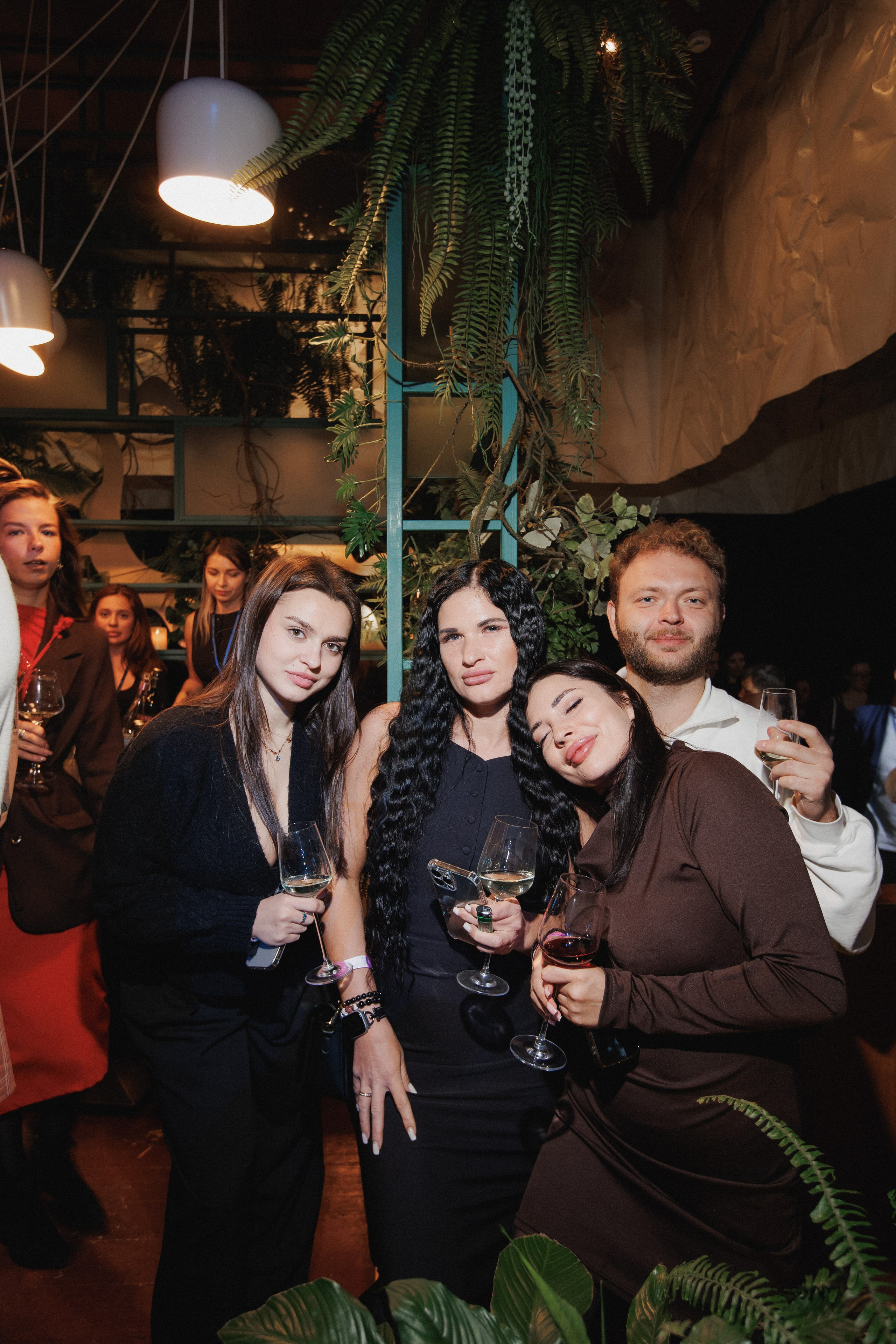 ВИННЫЙ ФЕСТИВАЛЬ. СВОИ. ФОТООТЧЕТЫ-СОБЫТИЯ-МЕСТА