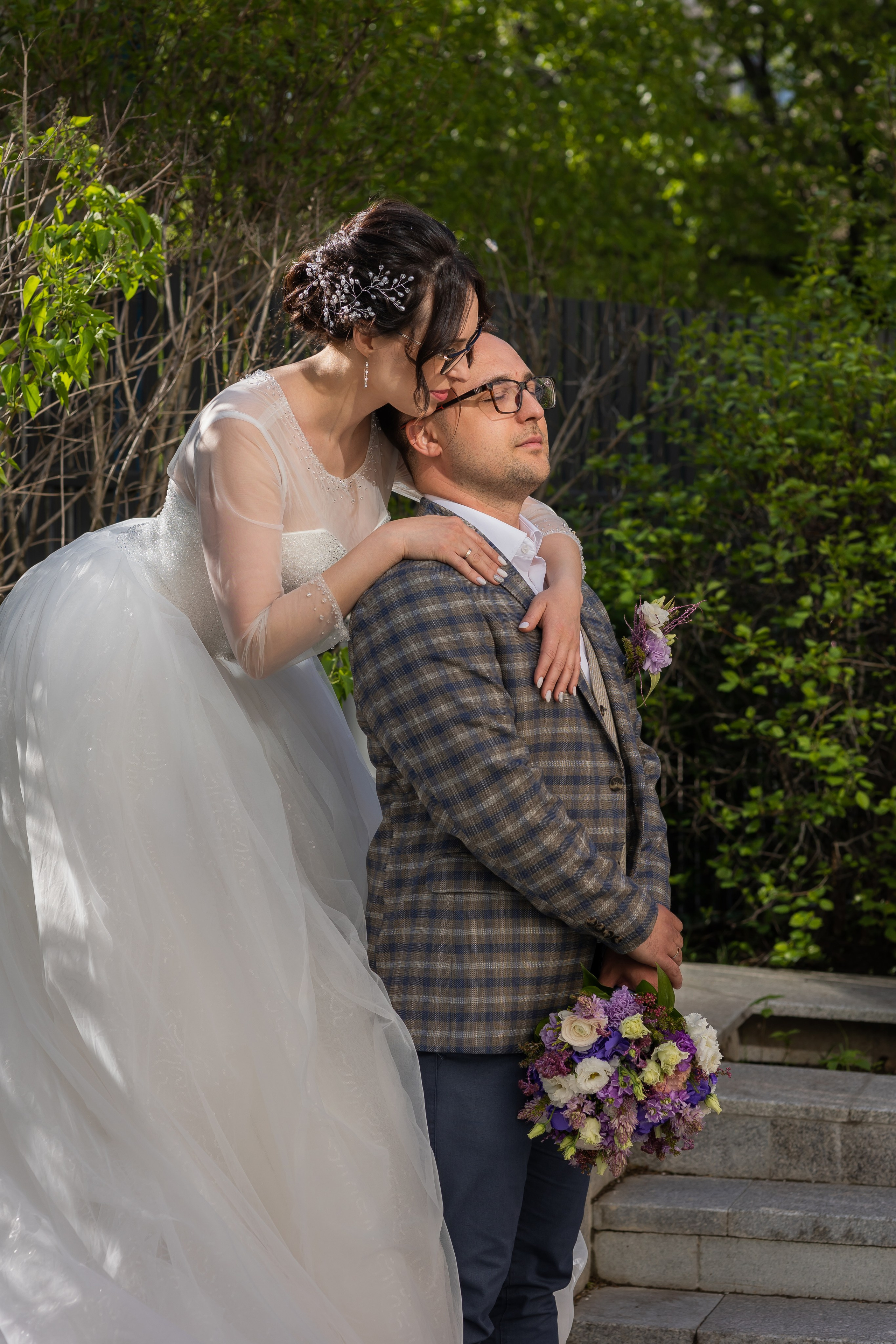 Миша и Маша. Весенняя свадьба 18.04.2023. Семейный фотограф в Москве Наталья Чуб, заказать Фотокнигу