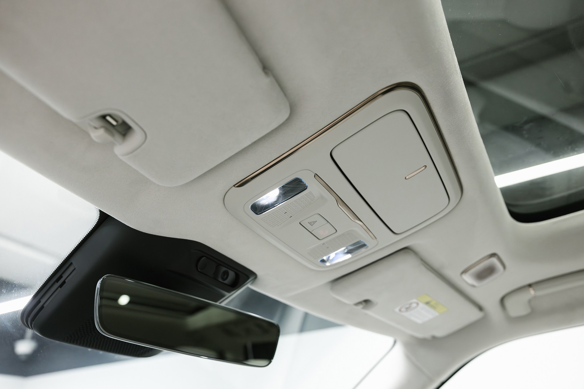 Lynk & Co 900 Ultra 2,0hyb 4WD AT (734 л. с.), 2025 г, 2,0 л бензин. Автосалон «Х-Авто»