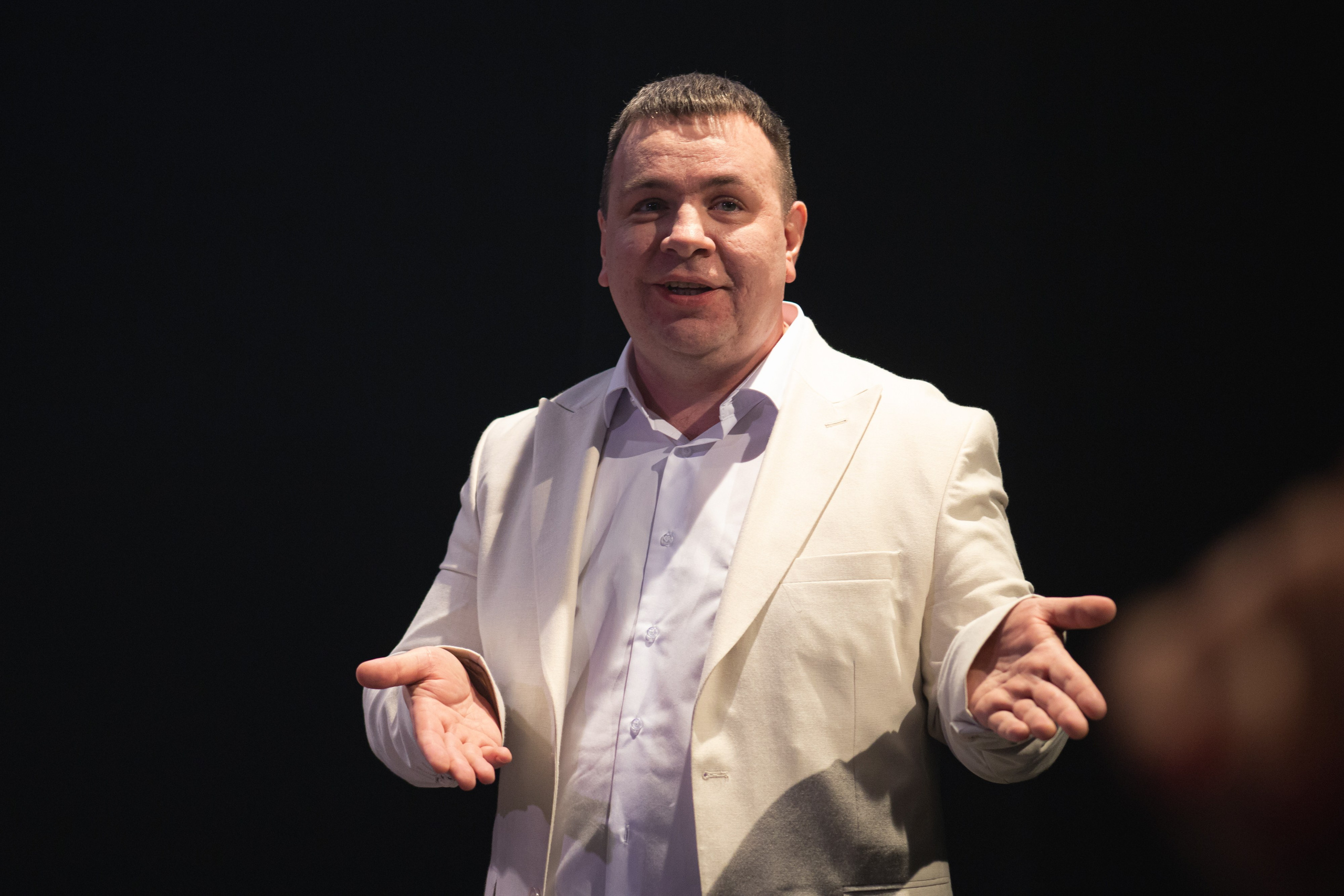 Спектакль «Любовь у сливного бачка». Репортажный фотограф в Перми Денис Голдобин