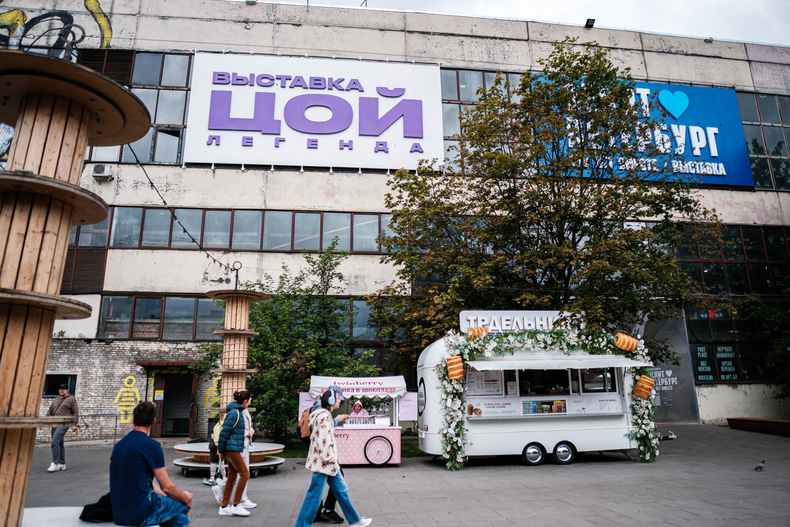 «Виктор Цой. Легенда» Выставка-байопик. Фотограф Балаев Михаил