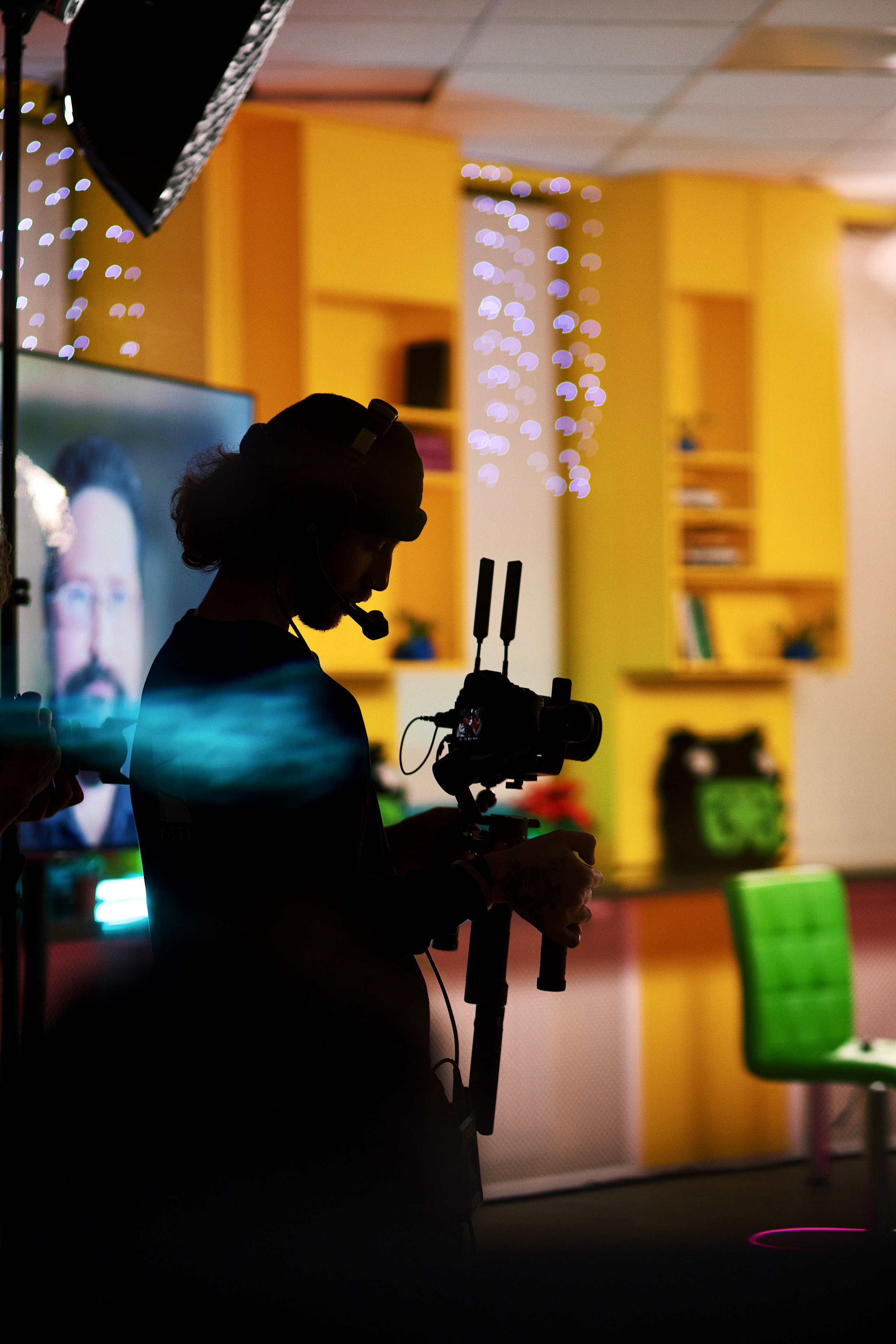 Online broadcasting. NASTROE Film production in Russia and Sri Lanka
