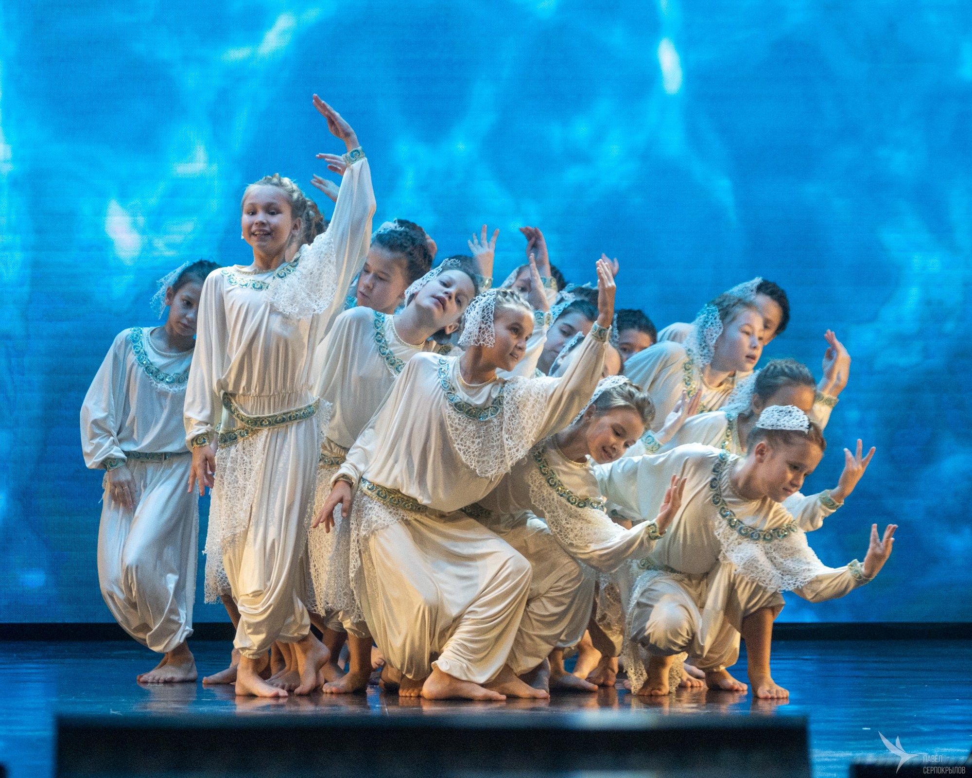 Юбилейный концерт студии эстрадного танца «Изумрудный город». Репортажный фотограф в Казани Павел Серпокрылов