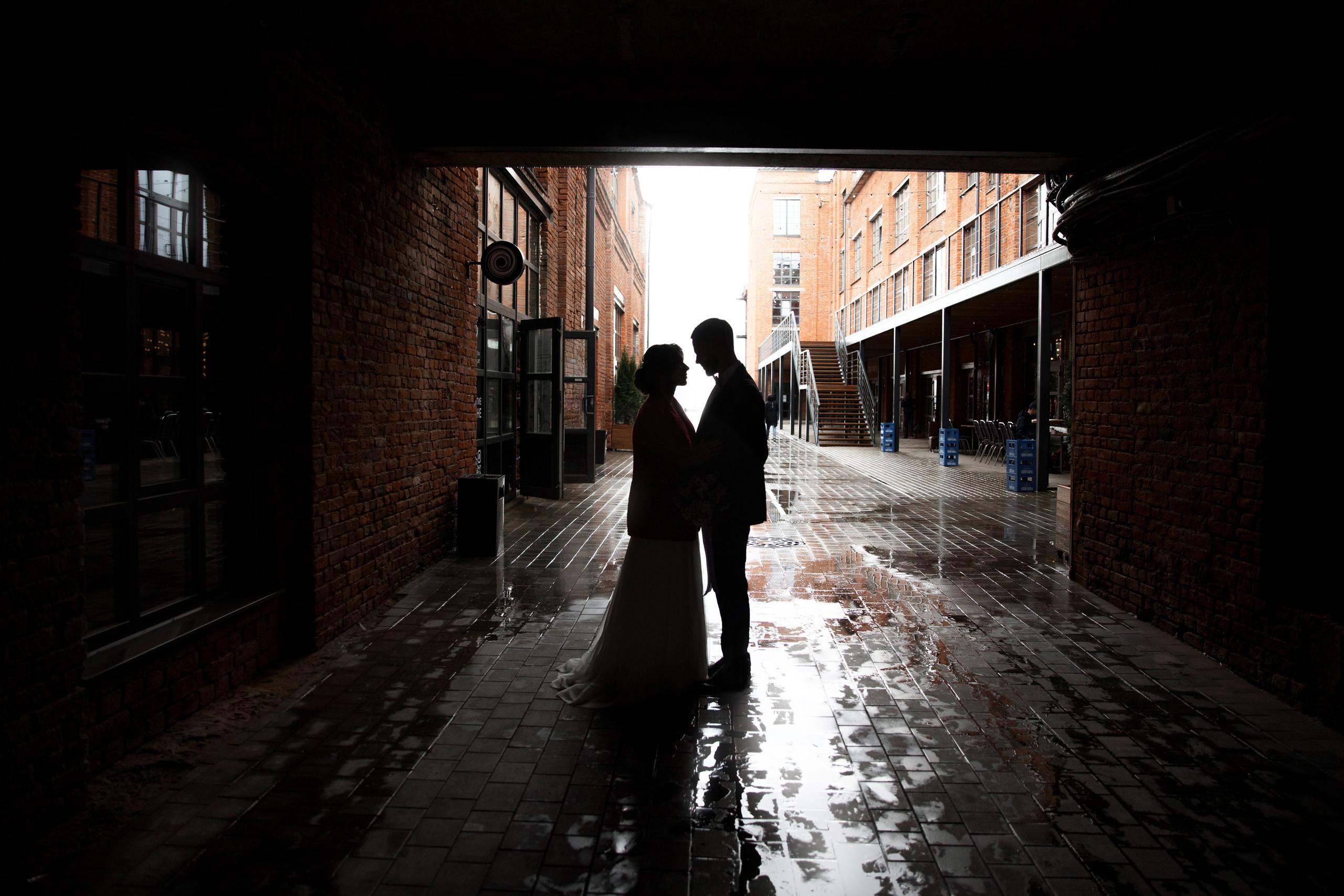 Свадебная фотосессия в Новой Голландии. Свадебный фотограф в Санкт-Петербурге Никита Кузякин