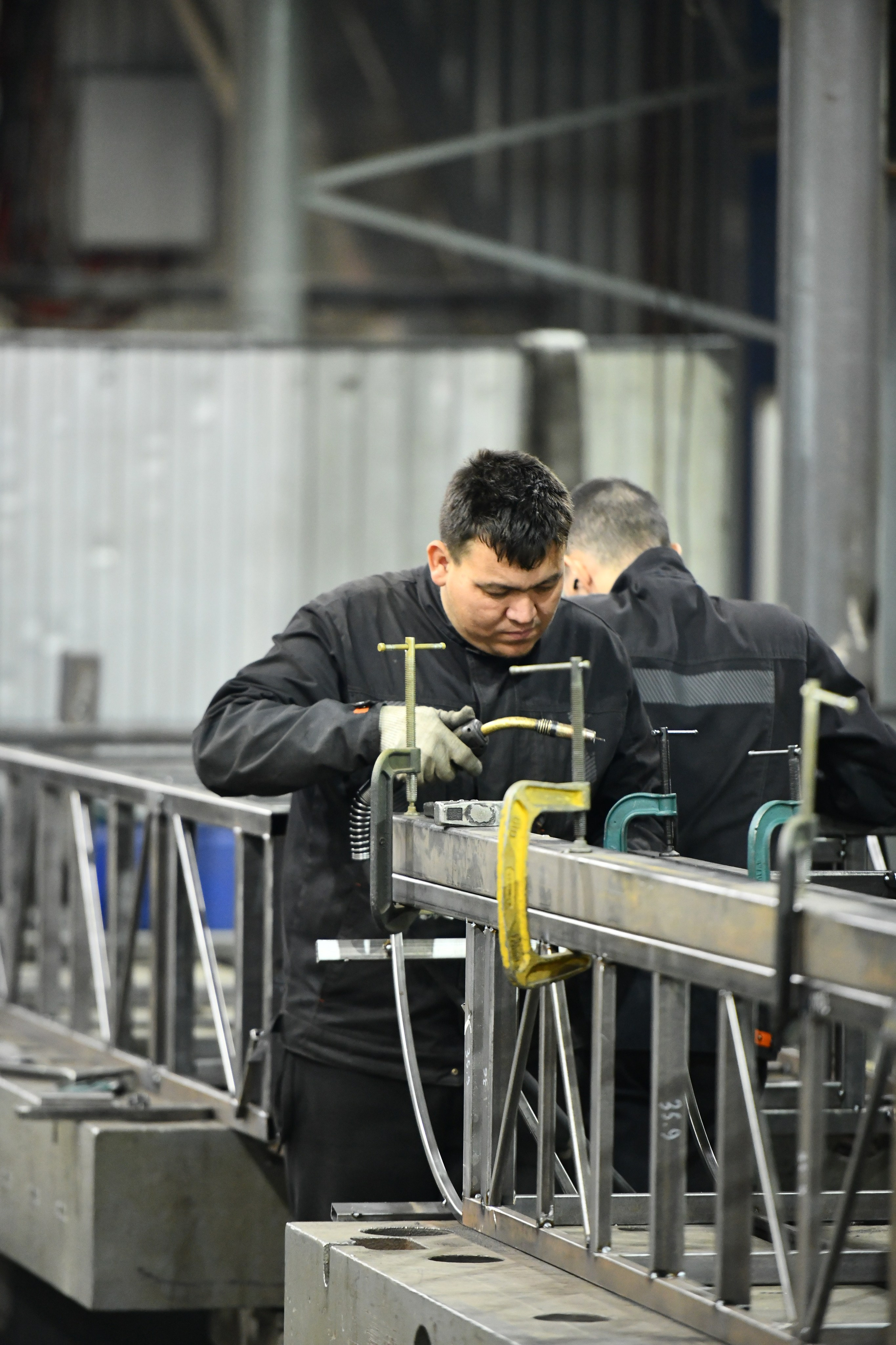 Репортаж с экскурсии на Завод ТРОМ. Репортажный и семейный фотограф — Шелихов Сергей