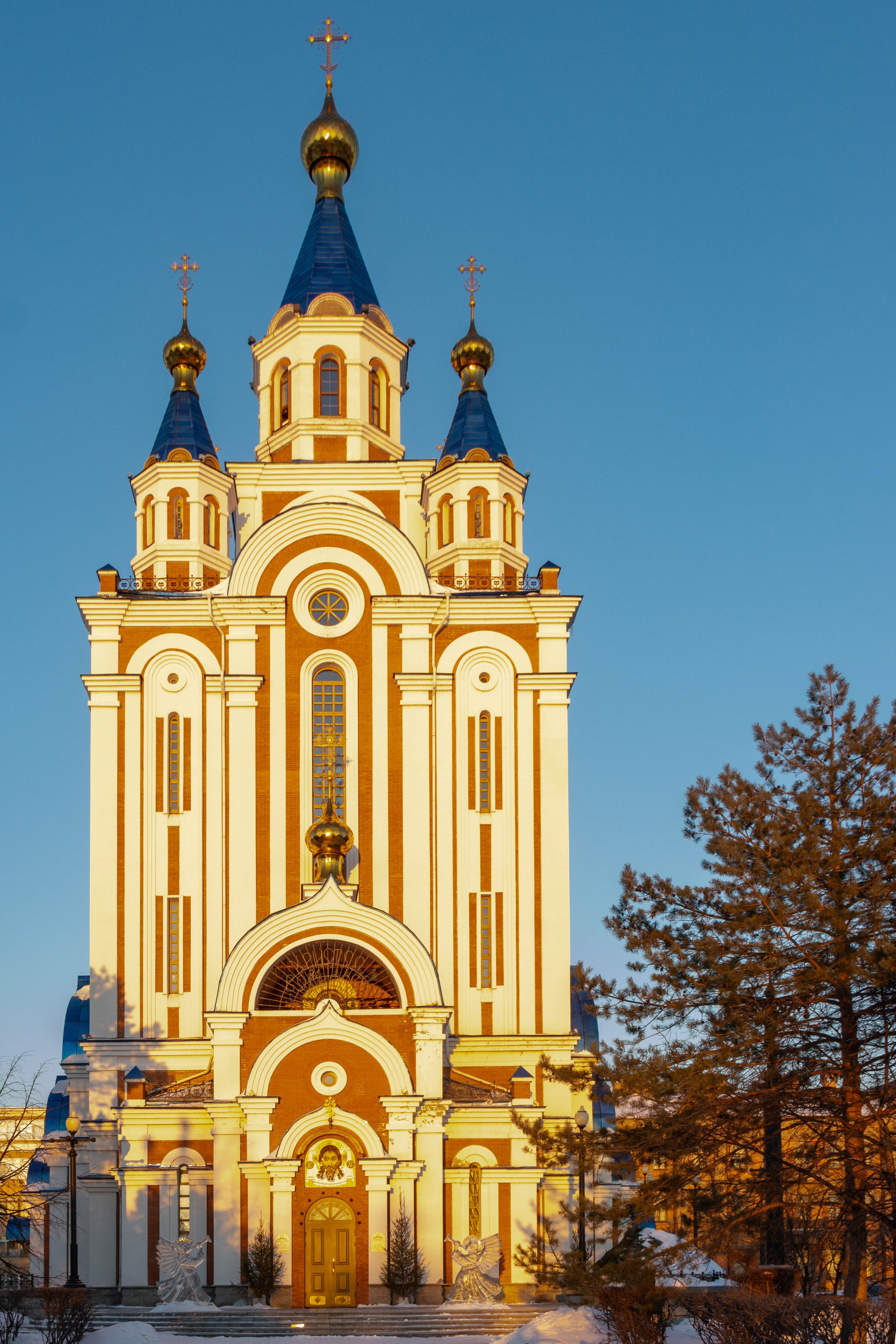 Первый каменный храм Хабаровска, Успенский собор.