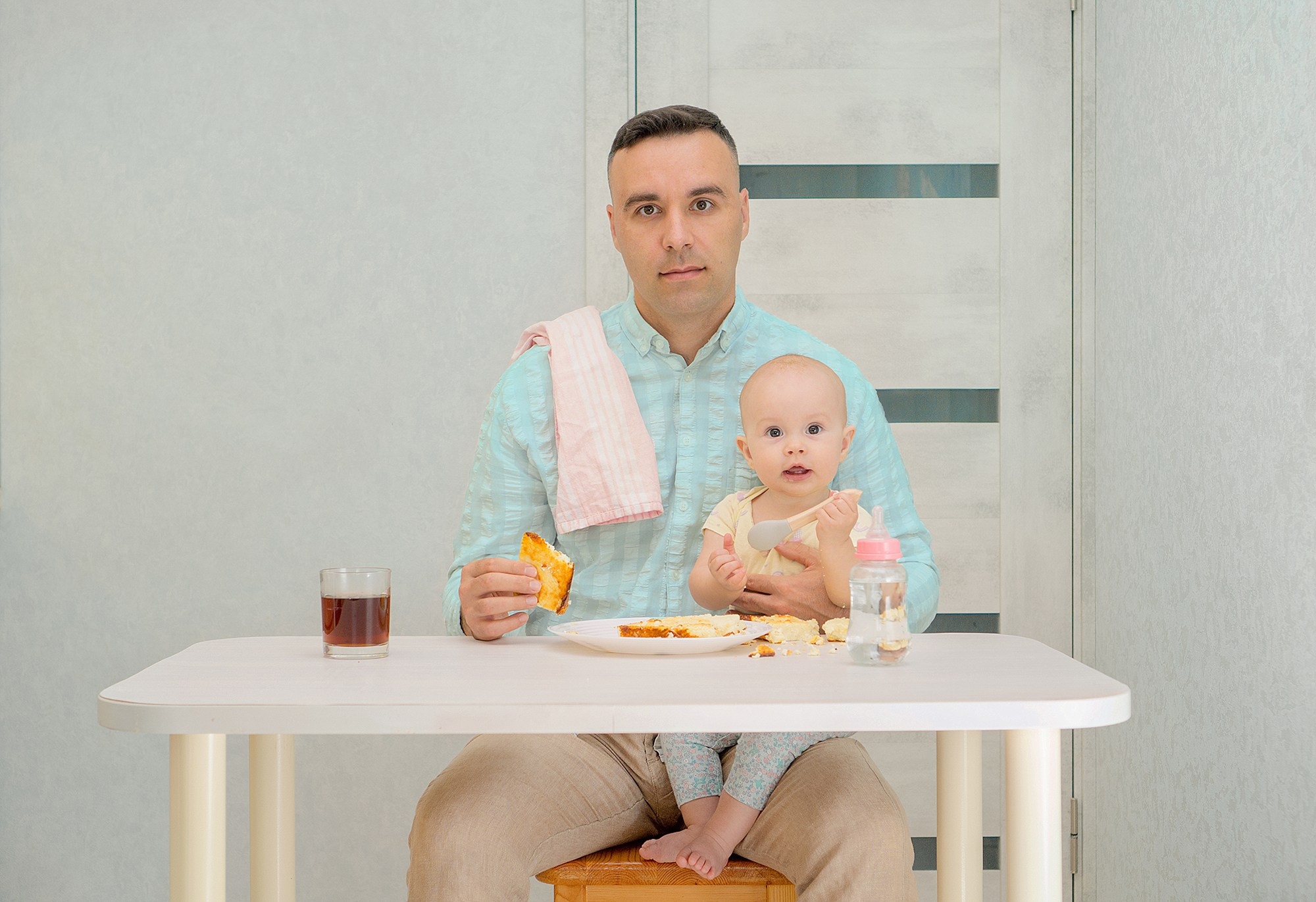 Новые отцы. Анжелла Антоновская —фотограф и художница из России, работающая на стыке документальной и концептуальной фотографии