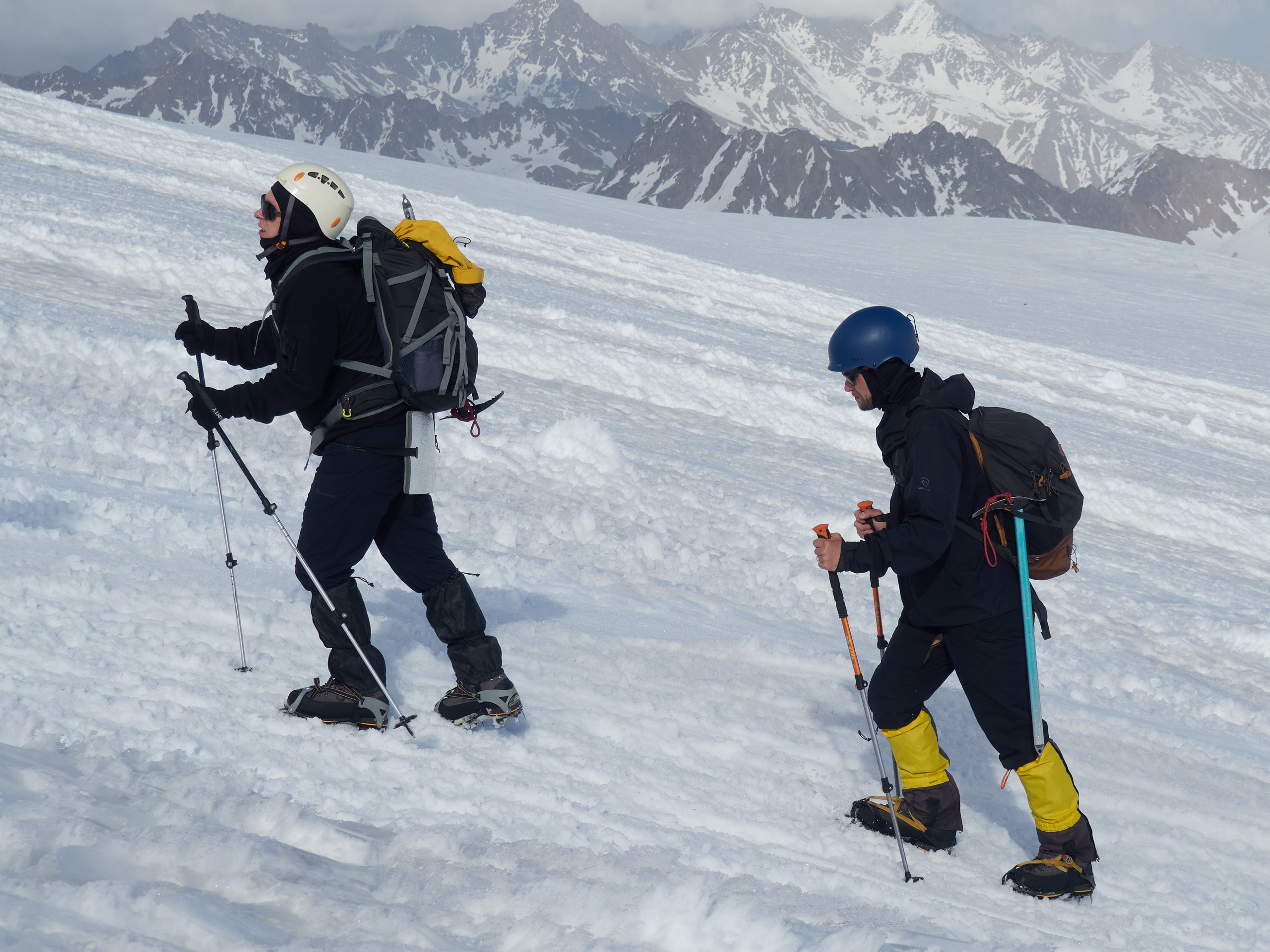 29.04 Заезд в хижины Акклиматизация на 4100. Горный, высотный Фотограф на Эльбрусе Георгий