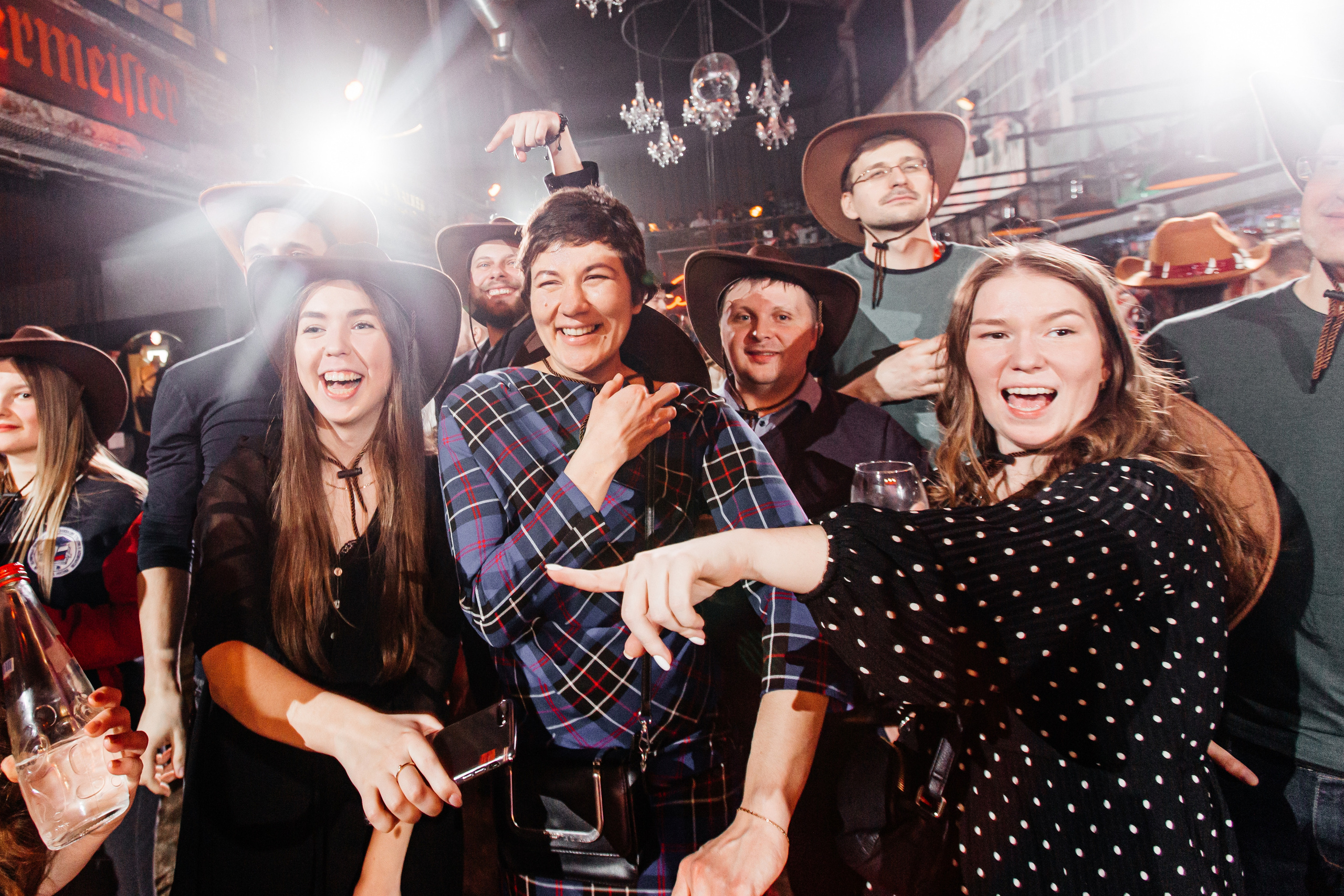 Репортажной фотограф на мероприятие в Москве Антон Матвеев. Свадебный фотограф в Москве | Антон Матвеев