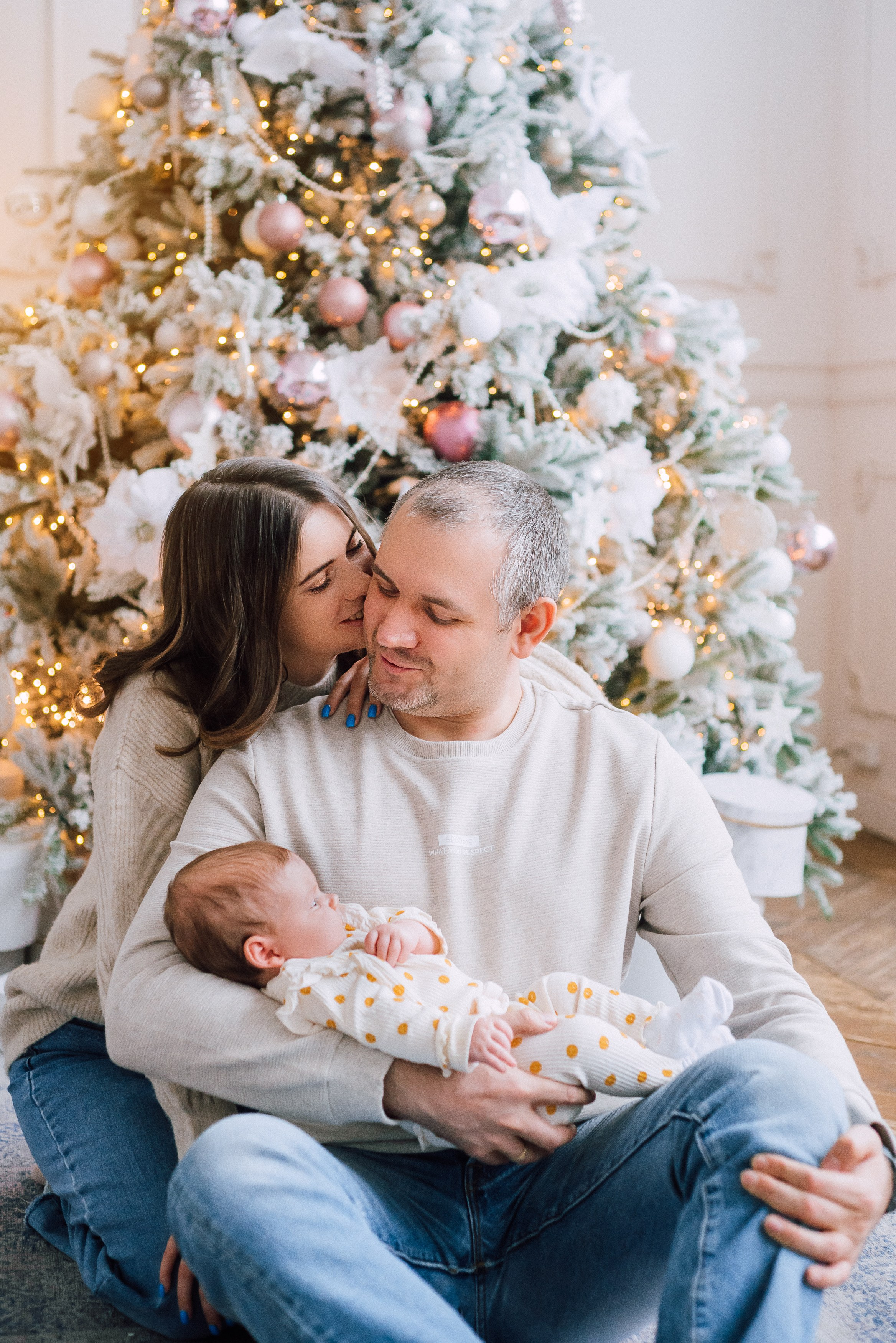 Новогодняя фотосессия с новорожденной дочкой