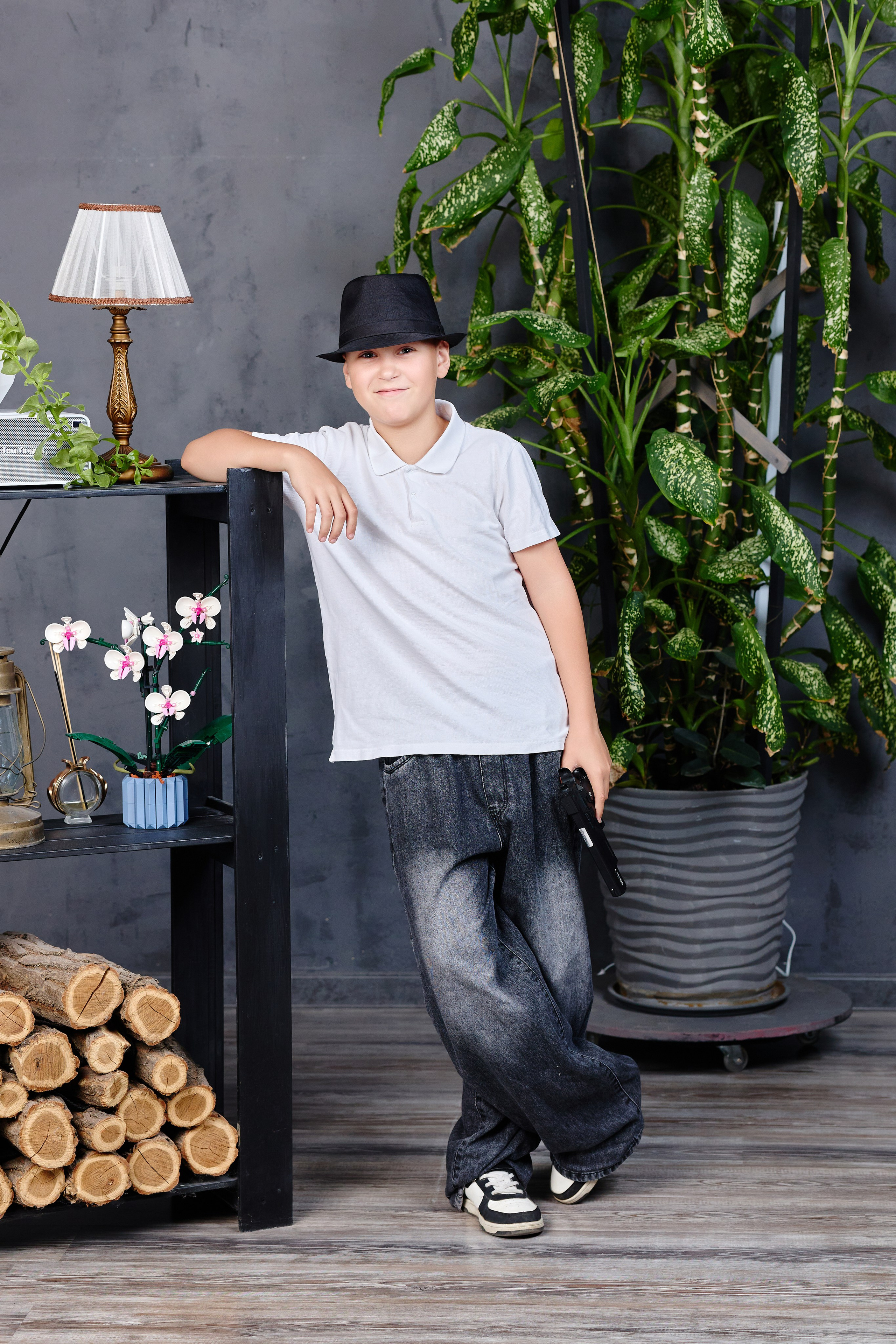 Съемка 5 класс Dark Loft. Фотограф Выпускные альбомы Таганрог Сергей Коробченко