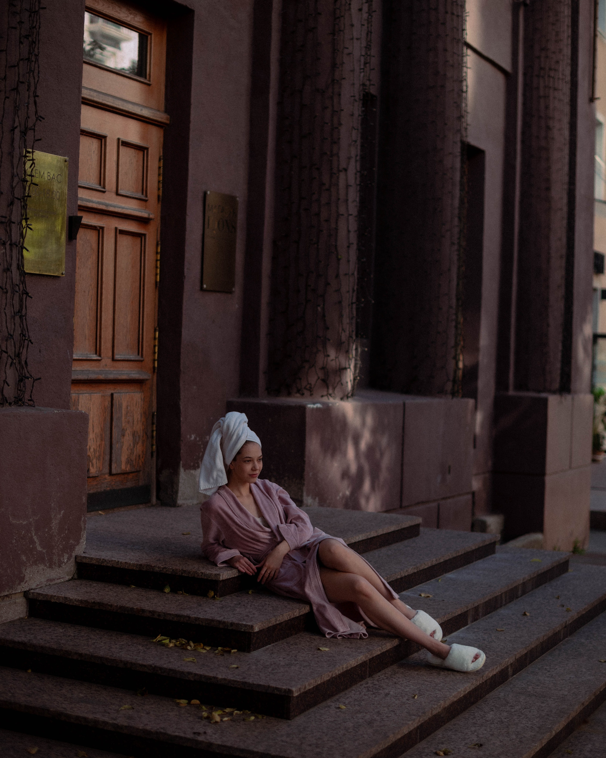 Ася. Женский фотограф. Создатель украшений ручной работы. Модель