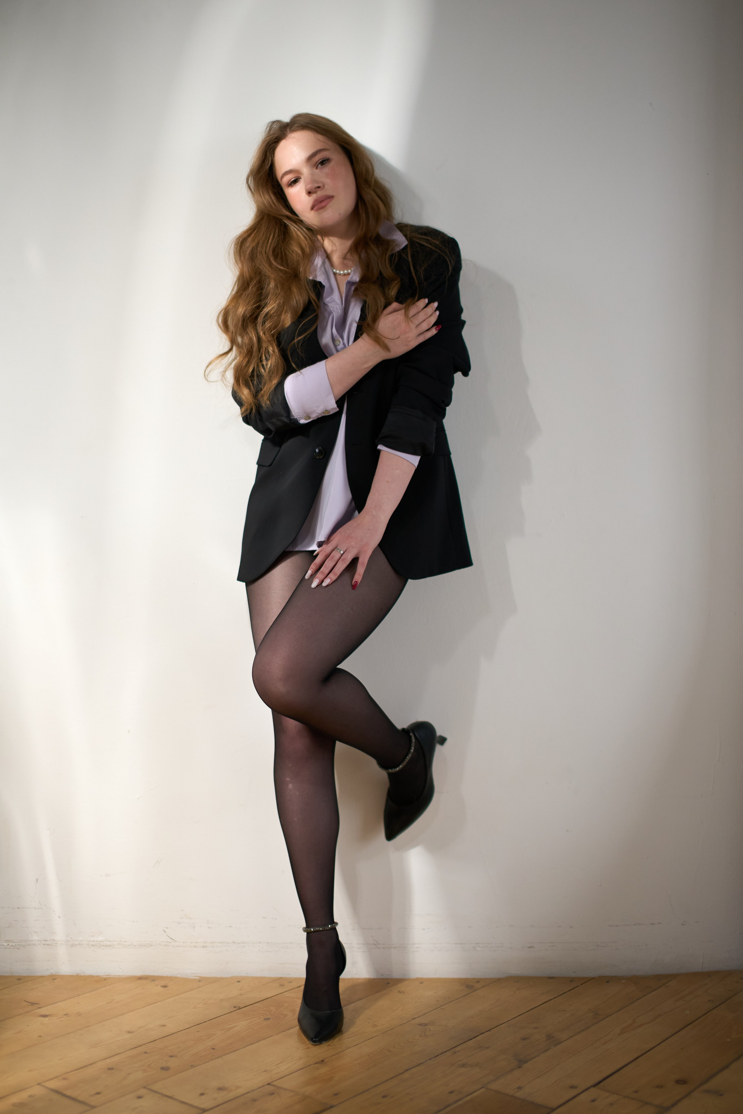 Индивидуальная женская фотосессия в фотостудии для Марины. Репортажный и женский фотограф в Новосибирске