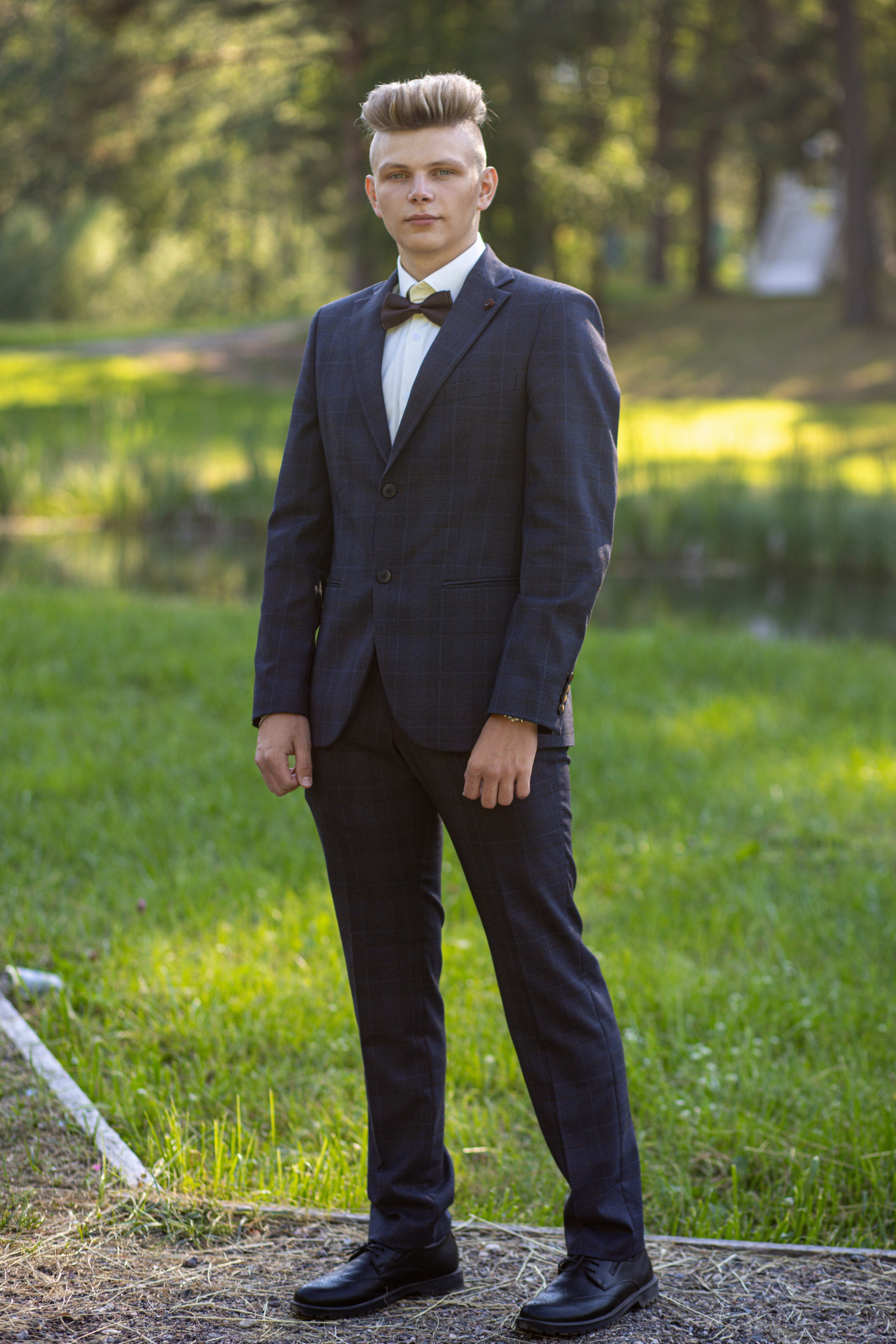 Фотосессия на выпускной. Школа № 12, 11 класс, 2024 г. Студия выпускных альбомов Остров