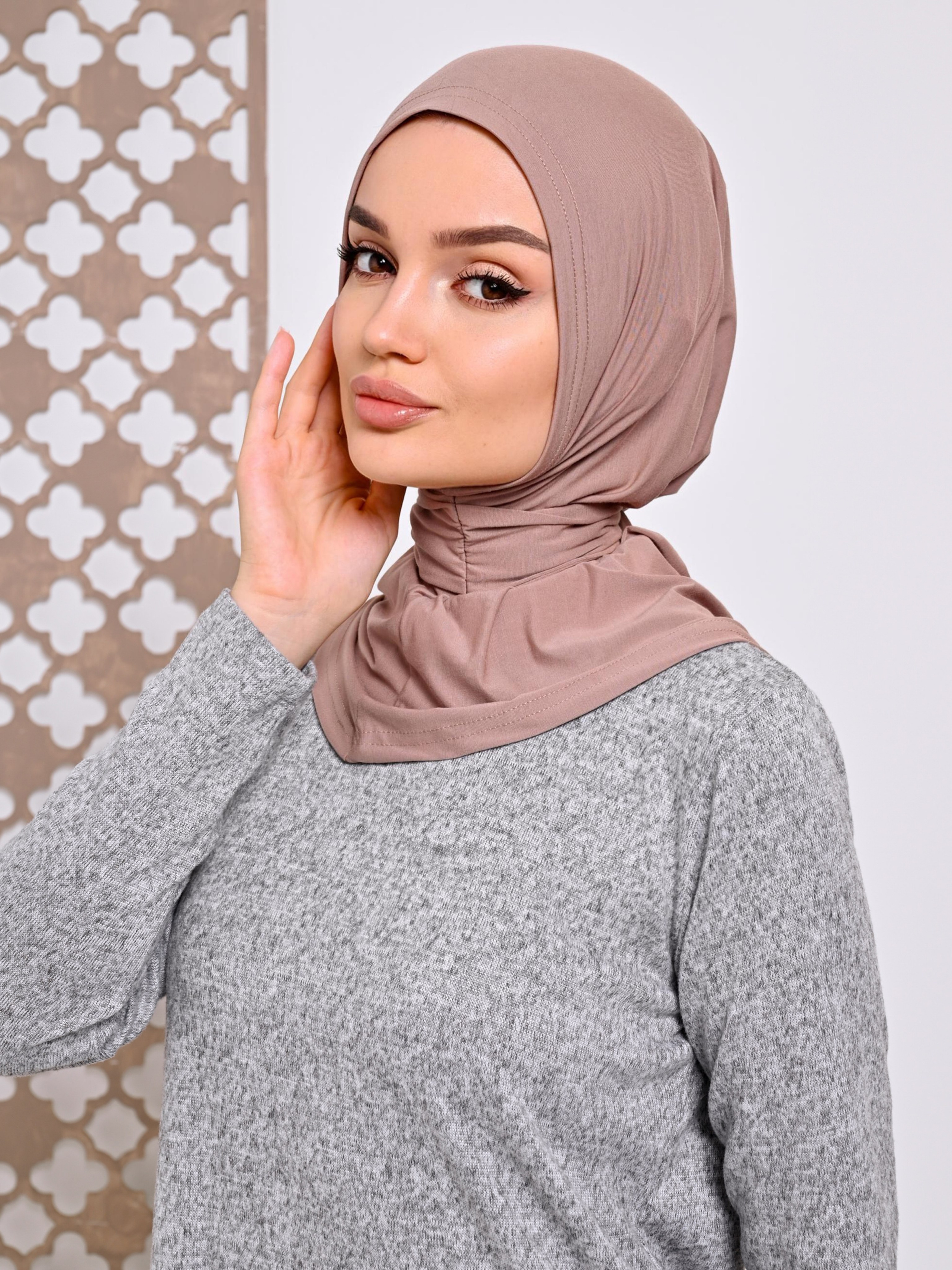 Евгения — модель для маркетплейсов. ТМ Продакшн — Съемка для маркетплейсов в Москве