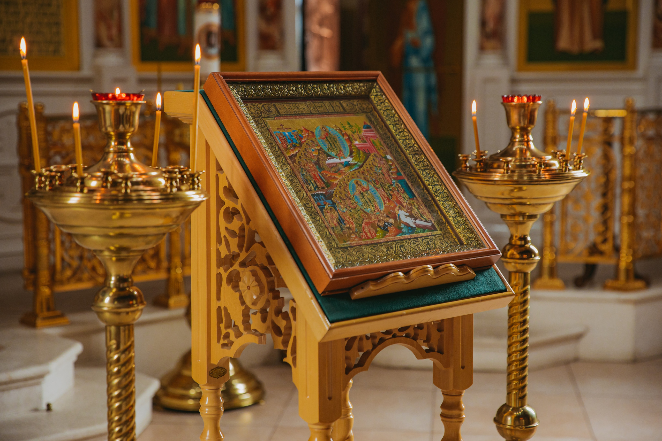 Фотограф крещение. Фотокниги и выпускные альбомы в Иваново