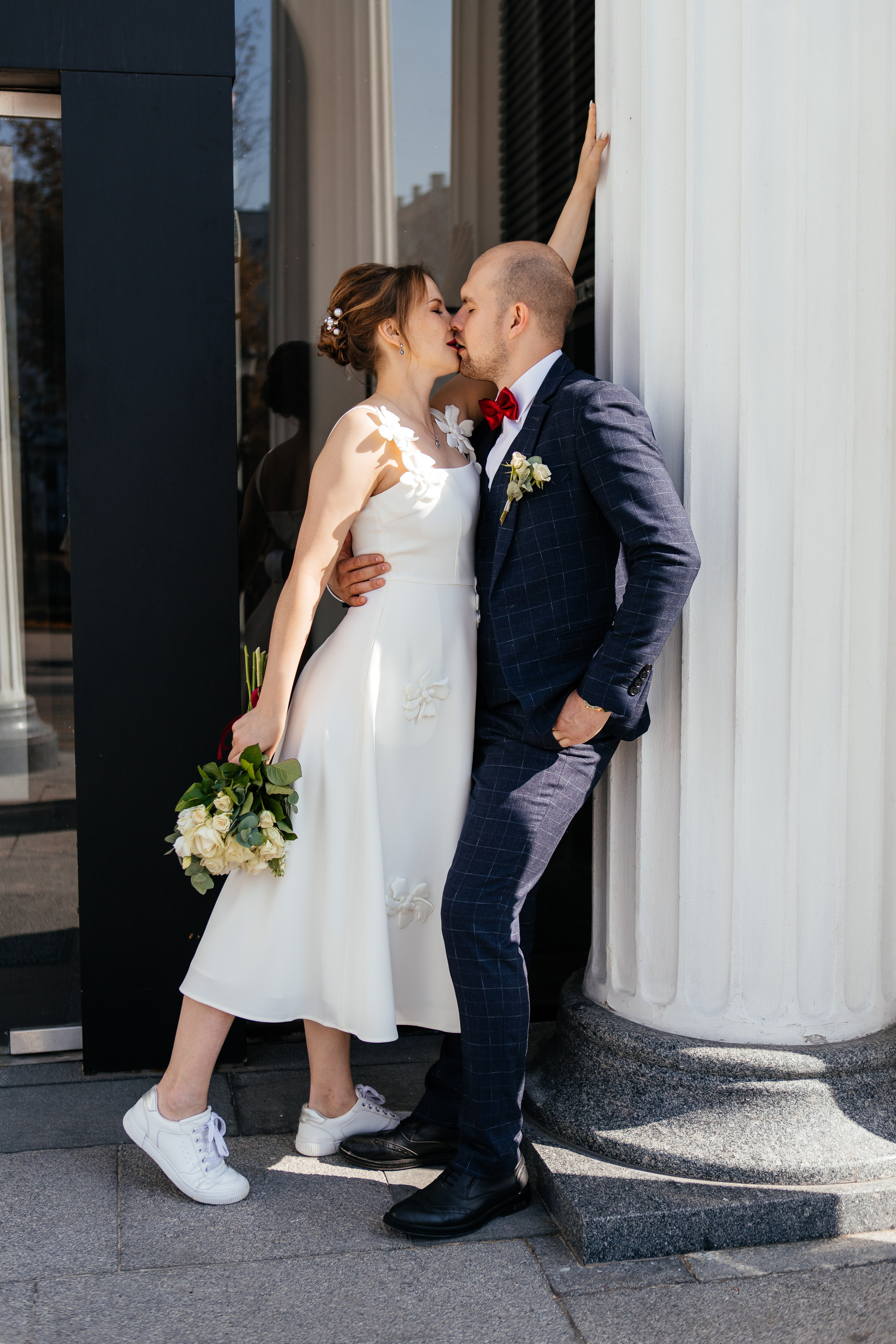 Фотопрогулка по Чистым прудам после регистрации в Дворце Бракосочетания № 1. Свадебный фотограф в Москве