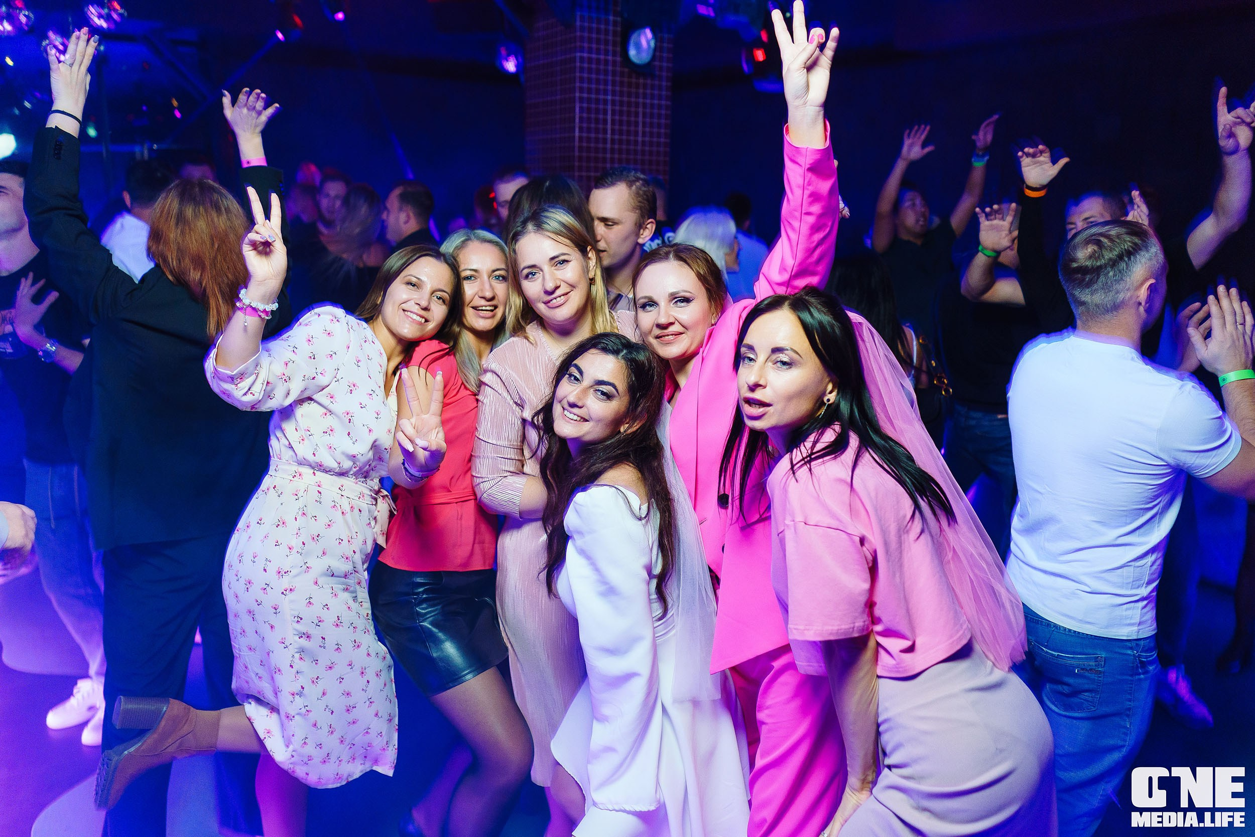 Фоторепортаж из РК Планета. One Media Life: фоторепортажи, фотоотчеты с мероприятий и заведений