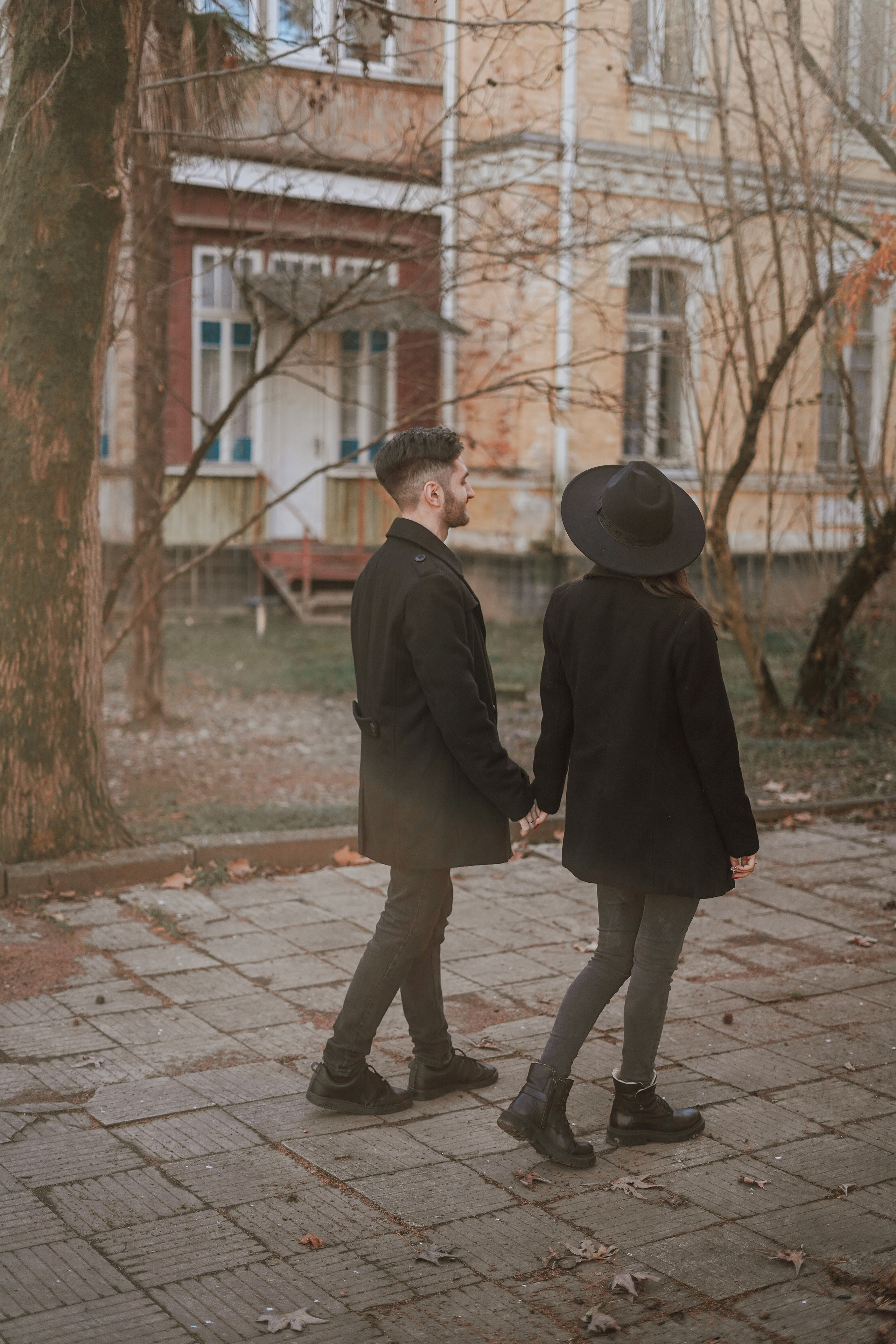 Фотосессия для двоих в Сухуме. Фотограф в Сочи и Абхазии | Фототуры | September Air